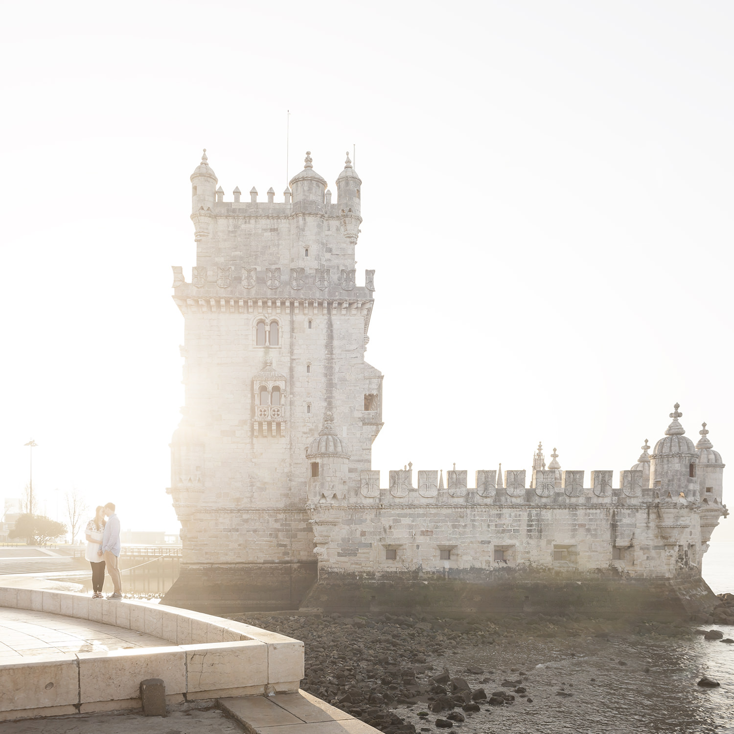 belem-tower-lisbon-engagement-photographer-terra-fotografia-flytographer-026.jpg