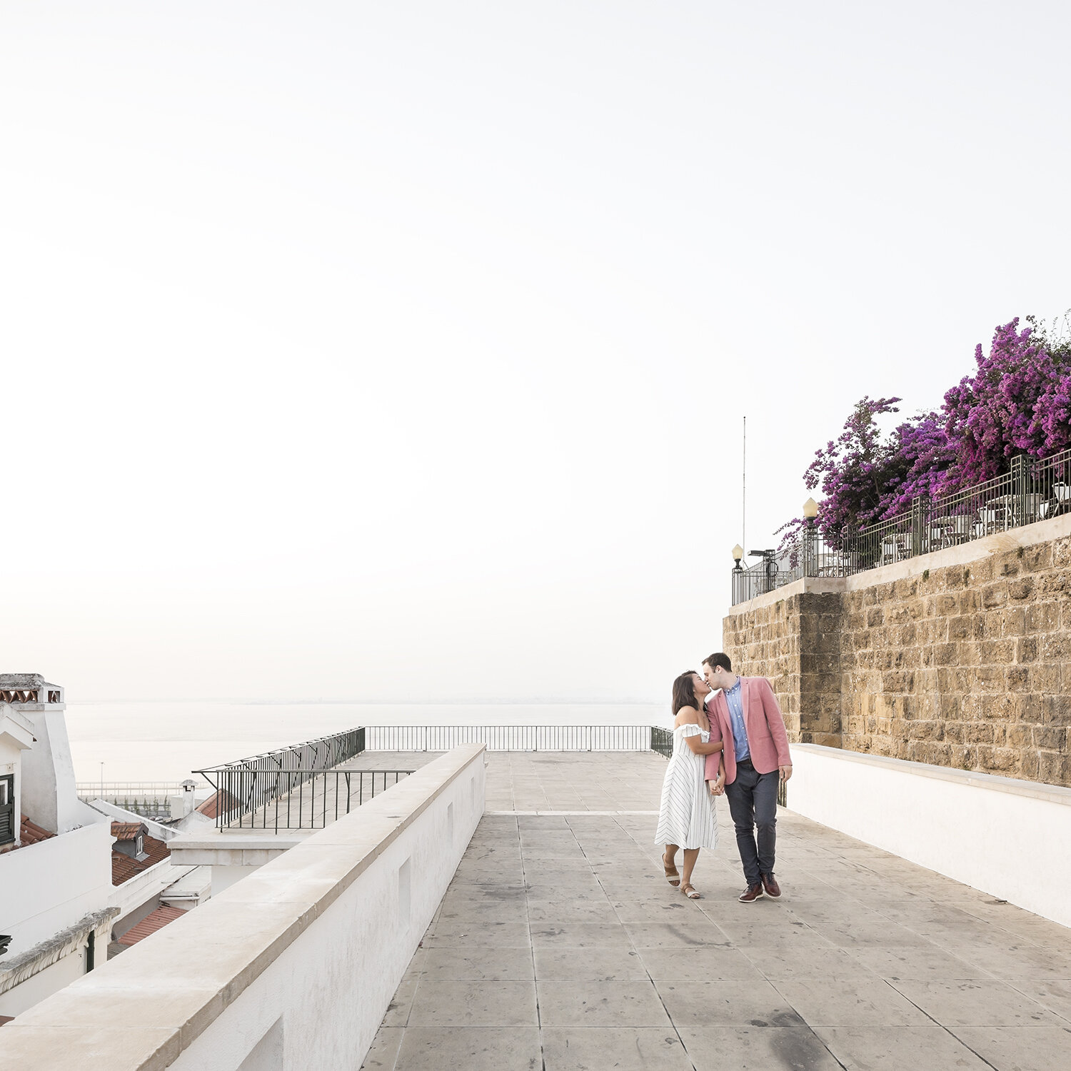 surprise-wedding-proposal-photographer-lisbon-ana-lucia-da-cruz-terra-fotografia-flytographer-06.jpg