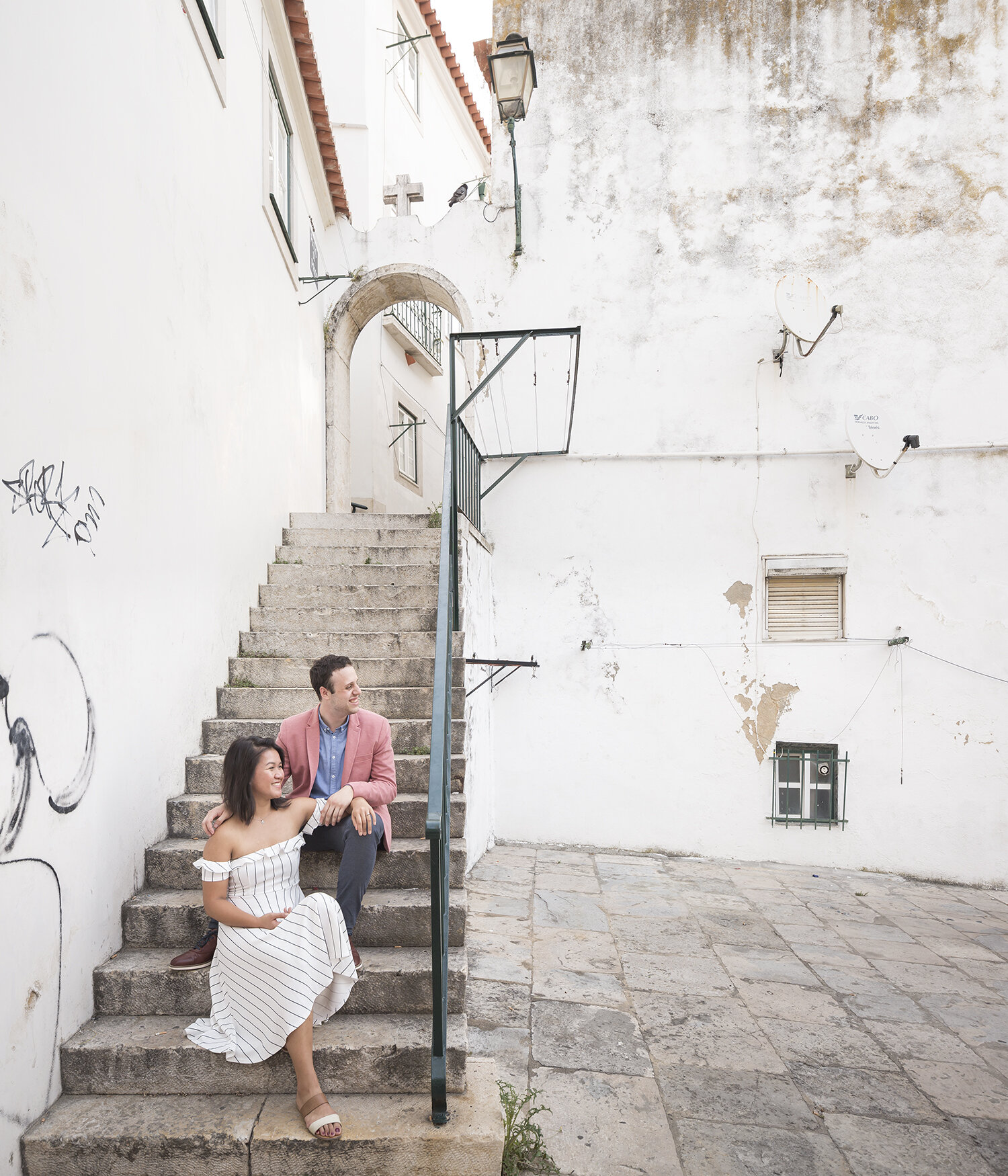 surprise-wedding-proposal-photographer-lisbon-ana-lucia-da-cruz-terra-fotografia-flytographer-24.jpg