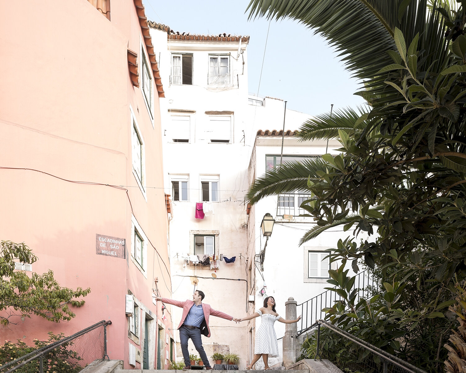 surprise-wedding-proposal-photographer-lisbon-ana-lucia-da-cruz-terra-fotografia-flytographer-33.jpg