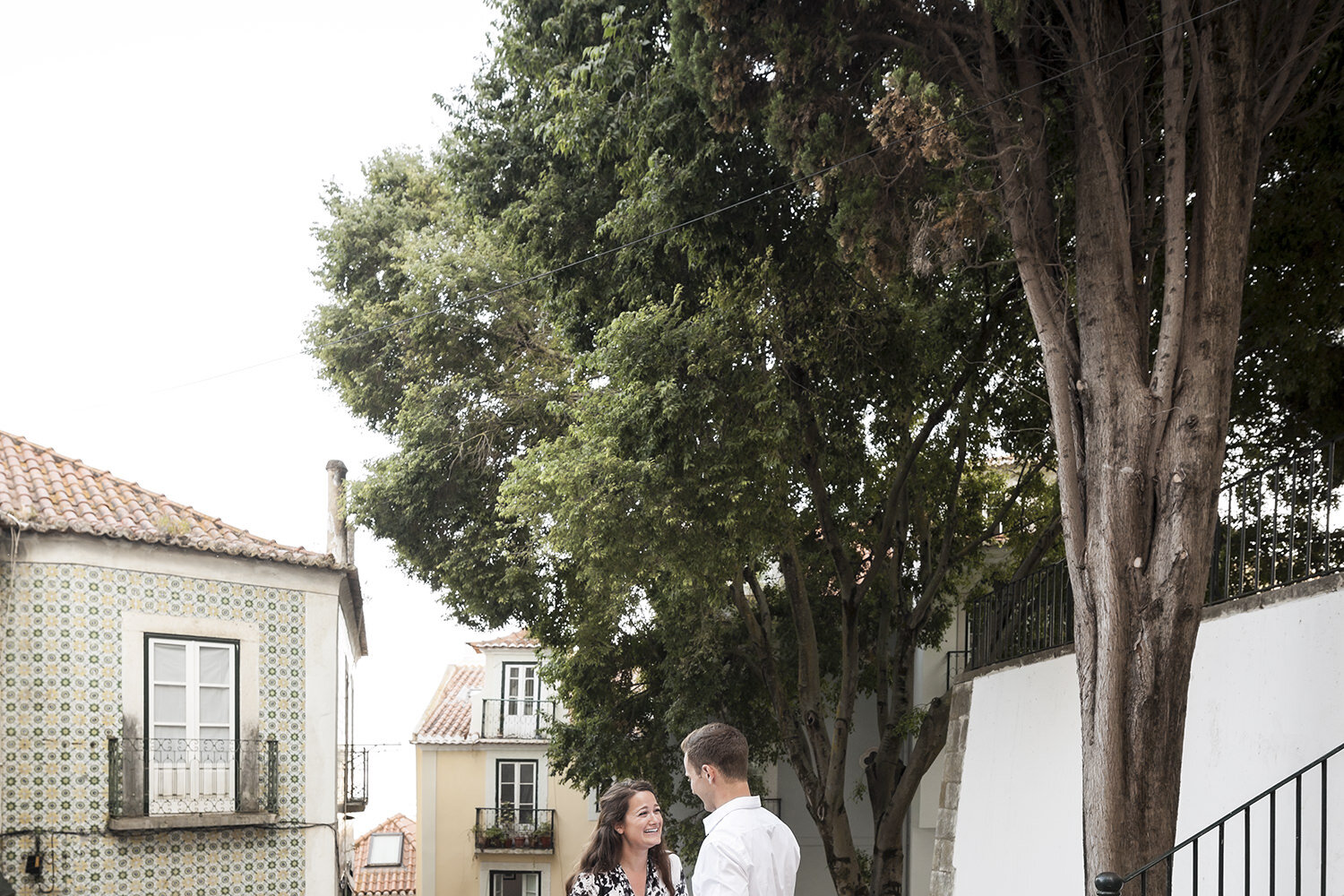 surprise-wedding-proposal-photographer-lisbon-ana-lucia-da-cruz-terra-fotografia-flytographer-07.jpg