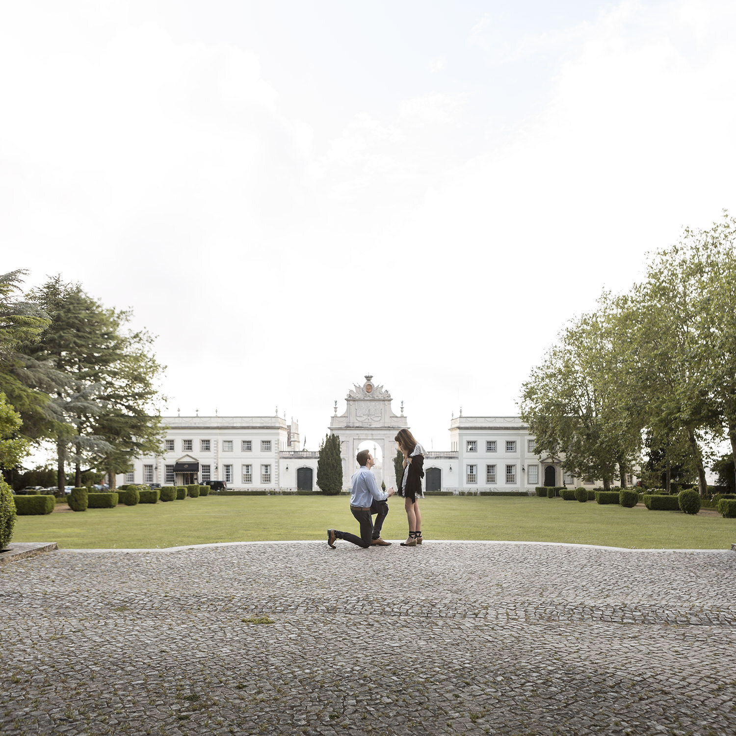 surprise-wedding-proposal-photographer-sintra-ana-lucia-da-cruz-terra-fotografia-flytographer-02.jpg