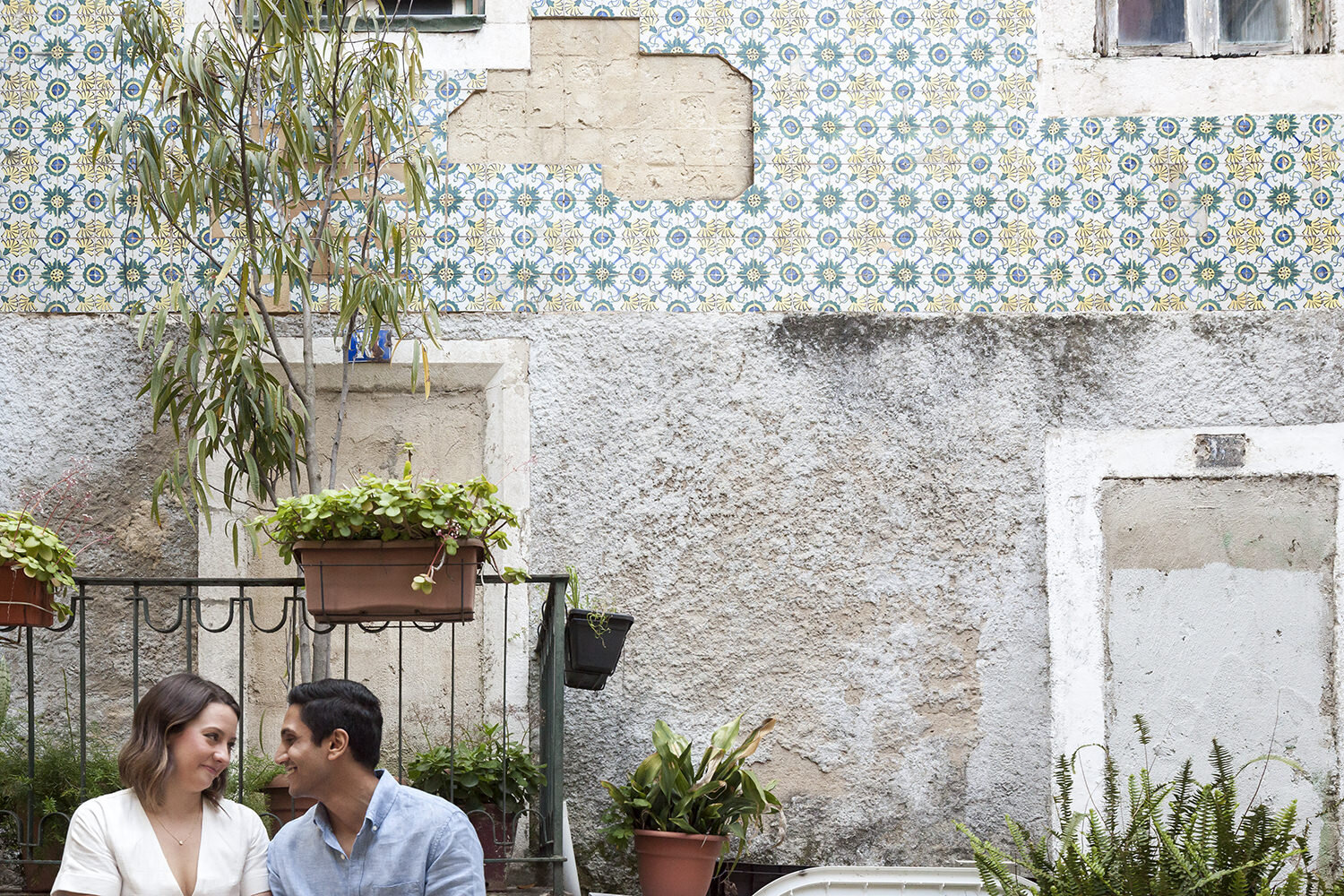 surprise-wedding-proposal-photographer-lisbon-ana-lucia-da-cruz-terra-fotografia-flytographer-12.jpg