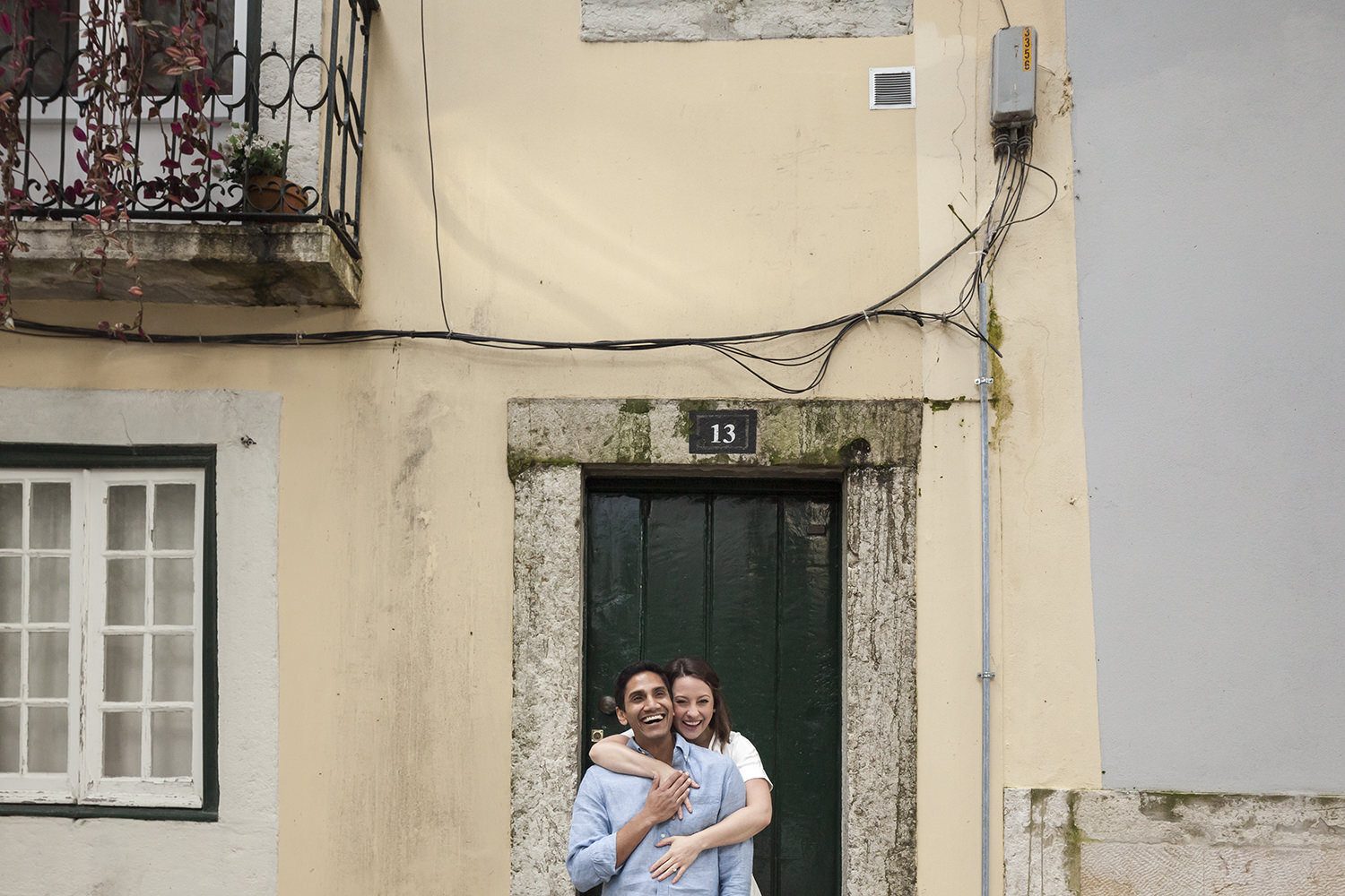 surprise-wedding-proposal-photographer-lisbon-ana-lucia-da-cruz-terra-fotografia-flytographer-17.jpg