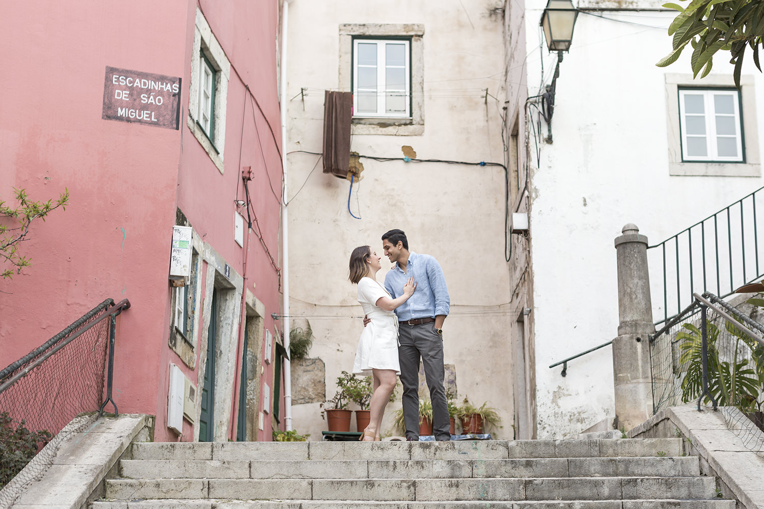 surprise-wedding-proposal-photographer-lisbon-ana-lucia-da-cruz-terra-fotografia-flytographer-47.jpg