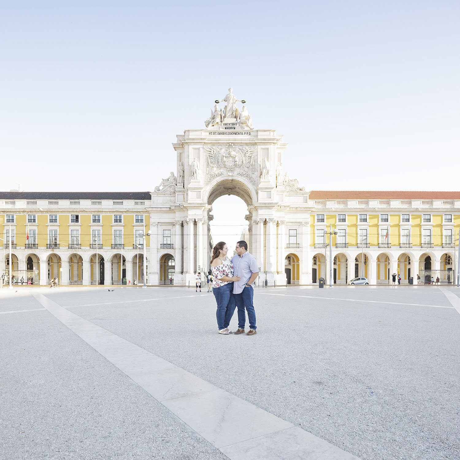 lisbon-destination-engagement-photographer-ana-lucia-da-cruz-terra-fotografia-17.jpg