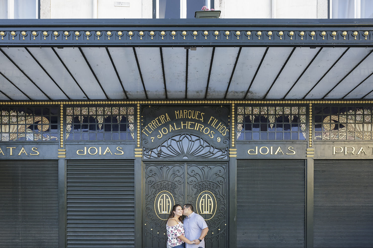 lisbon-destination-engagement-photographer-ana-lucia-da-cruz-terra-fotografia-34.jpg