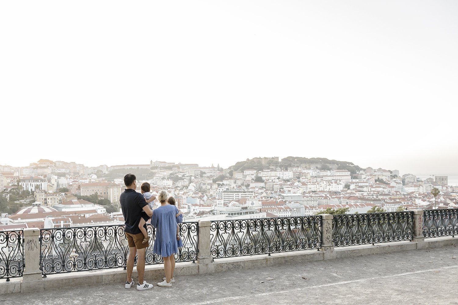 lisbon-family-photographer-terra-fotografia-flytographer-001.jpg