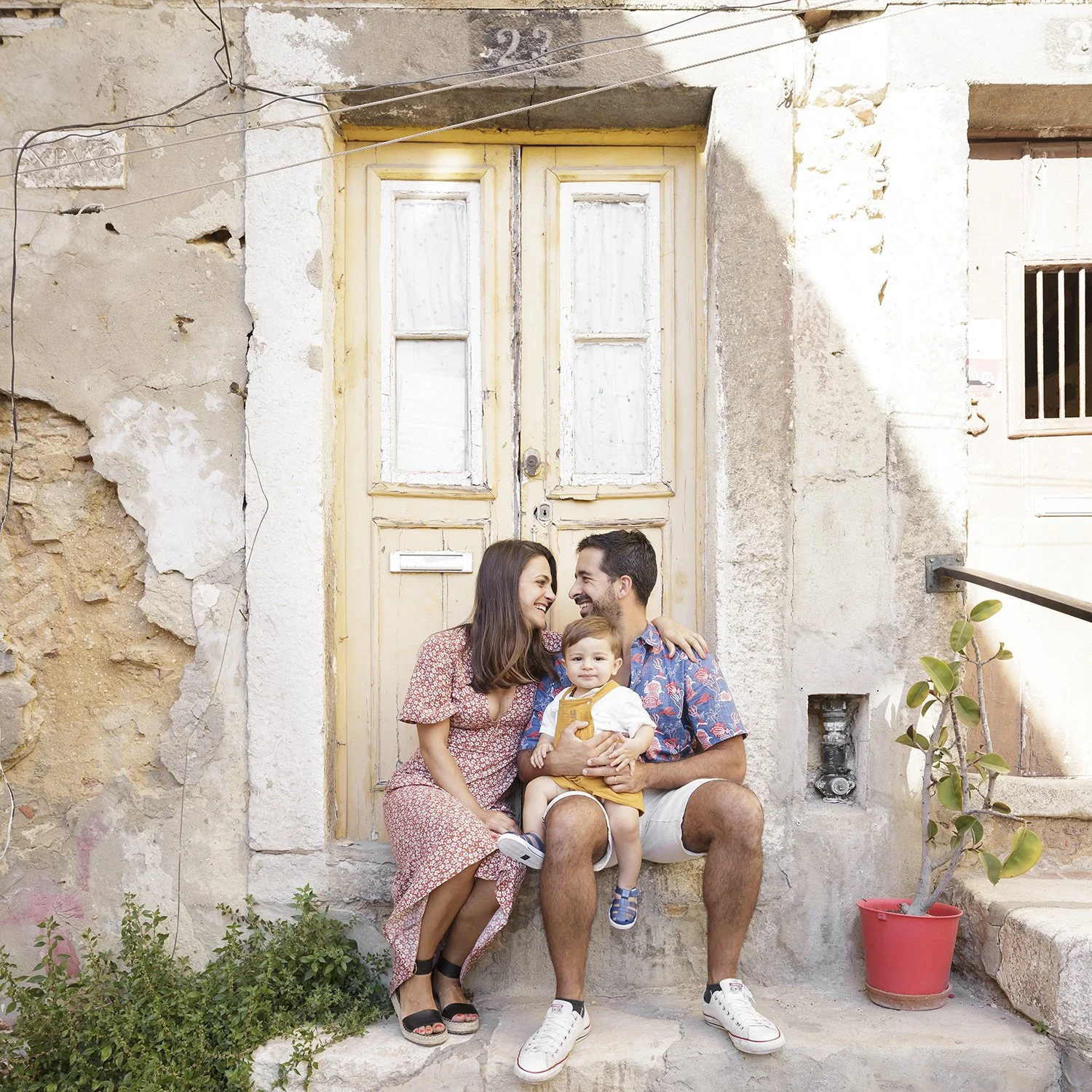 lisbon-photographer-family-session-mouraria-lisboa-terra-fotografia-13.jpg