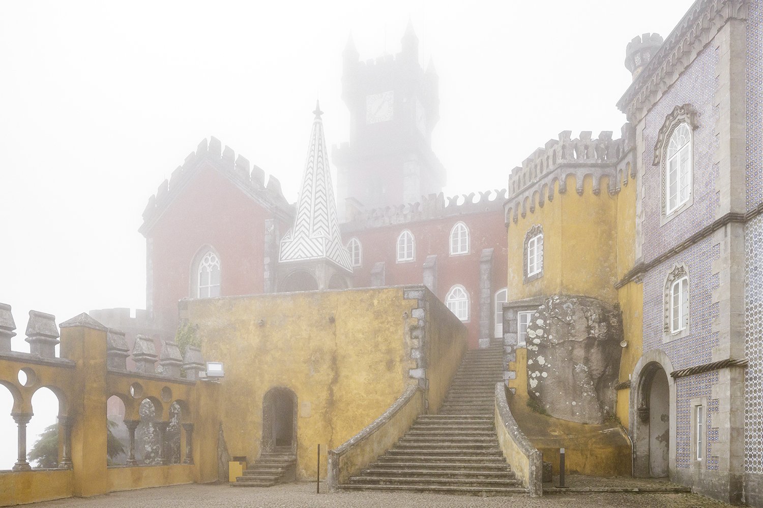 pena-palace-sintra-surprise-wedding-proposal-photographer-ana-lucia-terra-fotografia-12.jpg