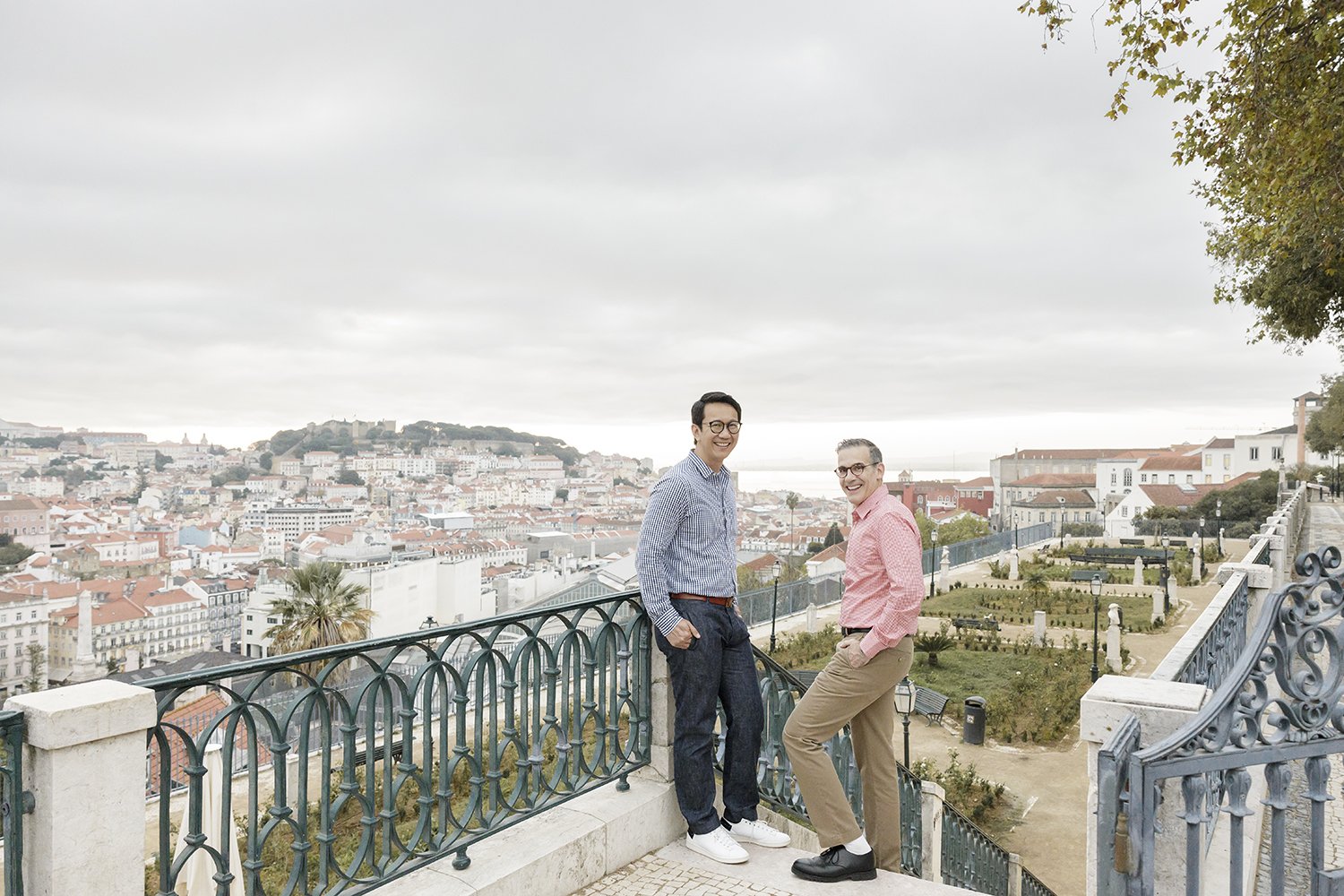 lisbon-engagement-session-gay-couple-bairro-alto-lisbon-photographer-ana-lucia-da-cruz-terra-fotografia-flytographer-5.jpg