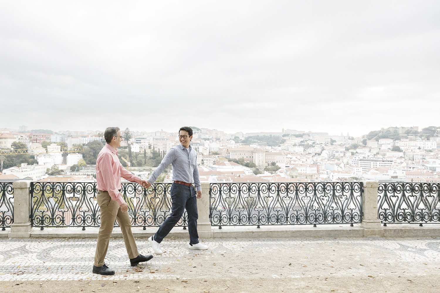 lisbon-engagement-session-gay-couple-bairro-alto-lisbon-photographer-ana-lucia-da-cruz-terra-fotografia-flytographer-7.jpg