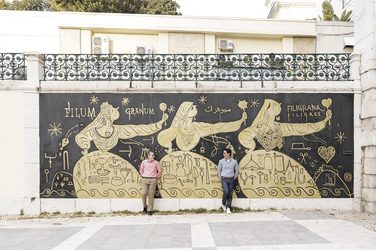 lisbon-engagement-session-gay-couple-bairro-alto-lisbon-photographer-ana-lucia-da-cruz-terra-fotografia-flytographer-34.jpg