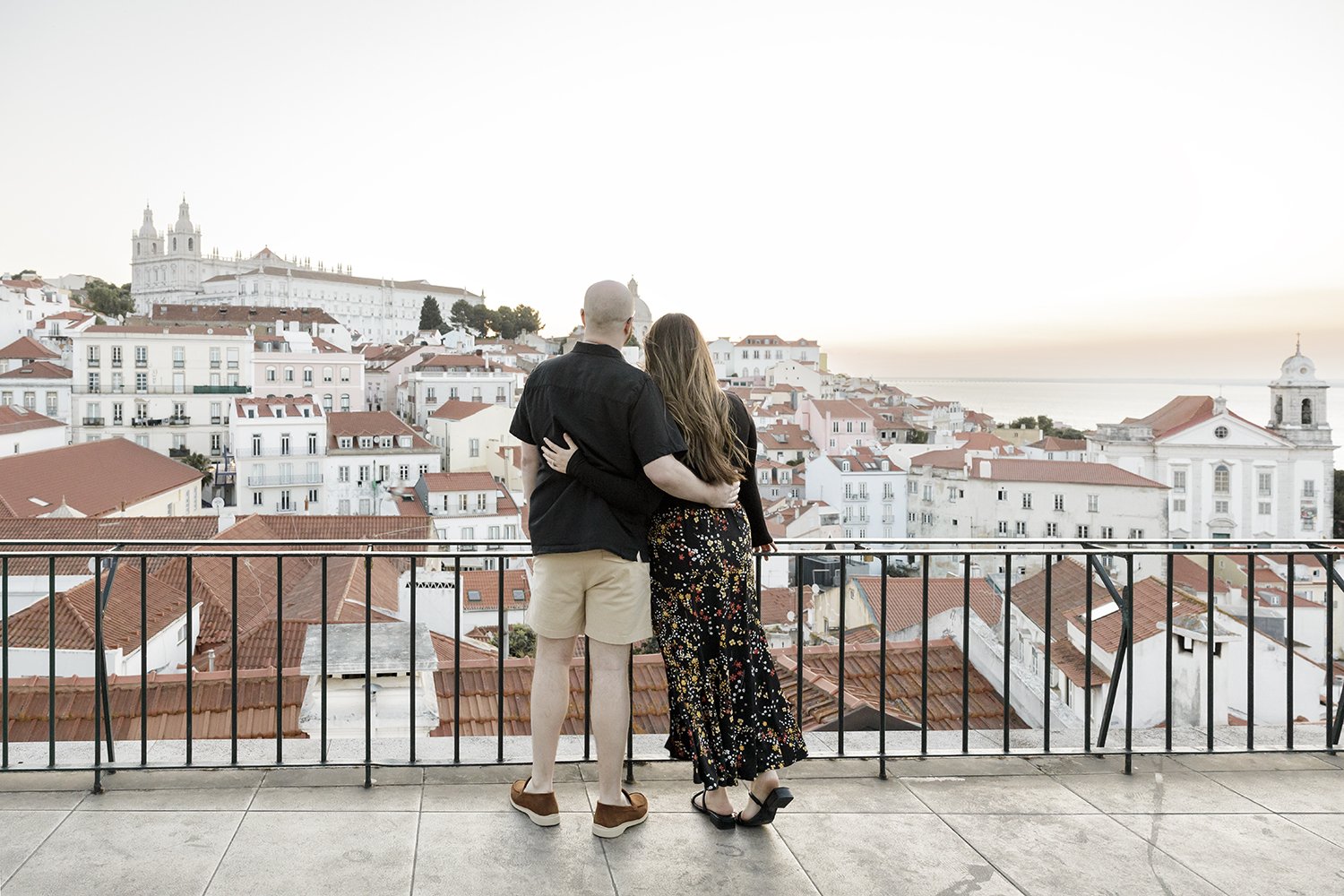 alfama-engagement-session-photographer-ana-lucia-da-cruz-terra-fotografia-flytographer-4.jpg