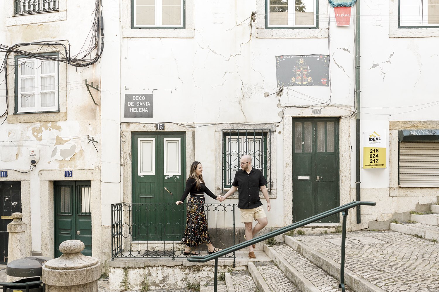 alfama-engagement-session-photographer-ana-lucia-da-cruz-terra-fotografia-flytographer-25.jpg