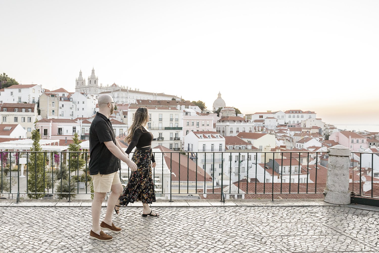 alfama-engagement-session-photographer-ana-lucia-da-cruz-terra-fotografia-flytographer-3.jpg