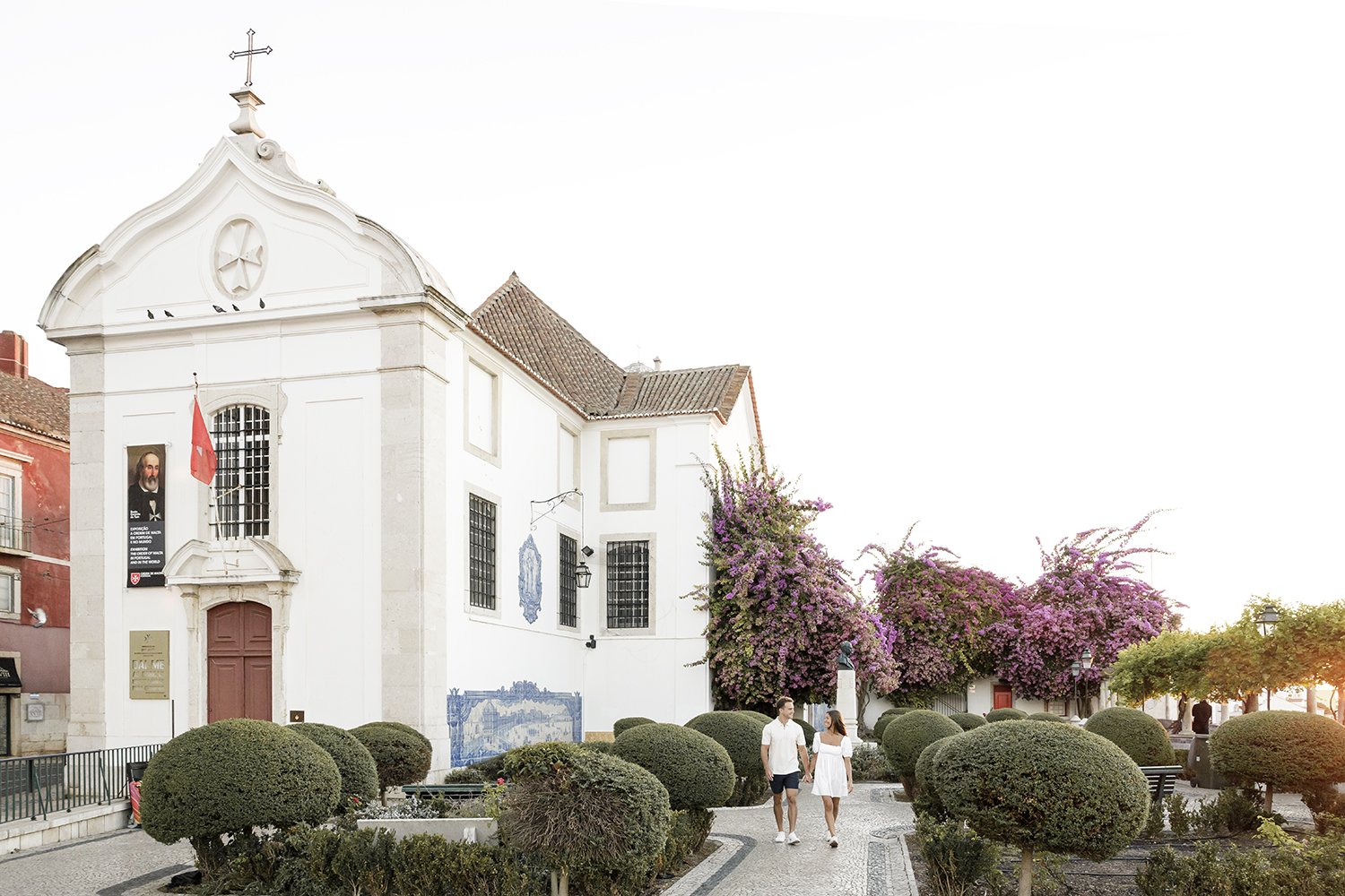 alfama-destination-engagement-session-photographer-ana-lucia-da-cruz-terra-fotografia-flytographer-7.jpg