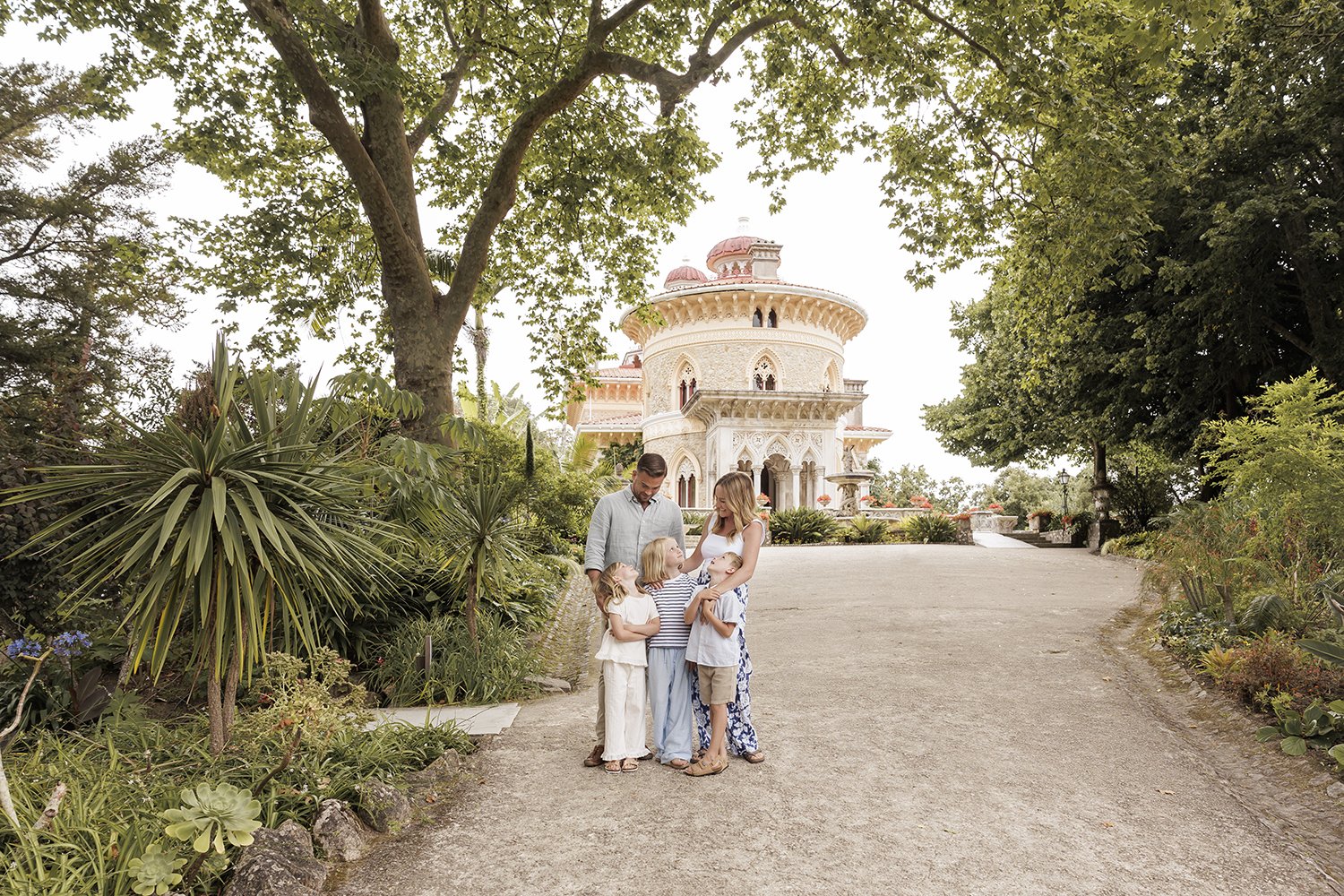 sintra-family-photoshoot-photographer-monserrate-palace-terra-fotografia-flytographer-1.jpg