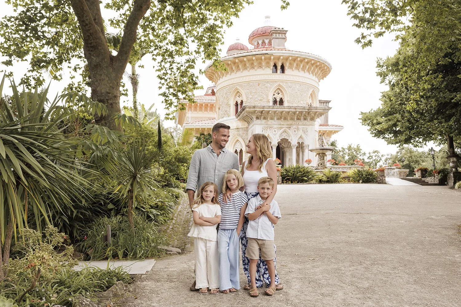 sintra-family-photoshoot-photographer-monserrate-palace-terra-fotografia-flytographer-2.jpg