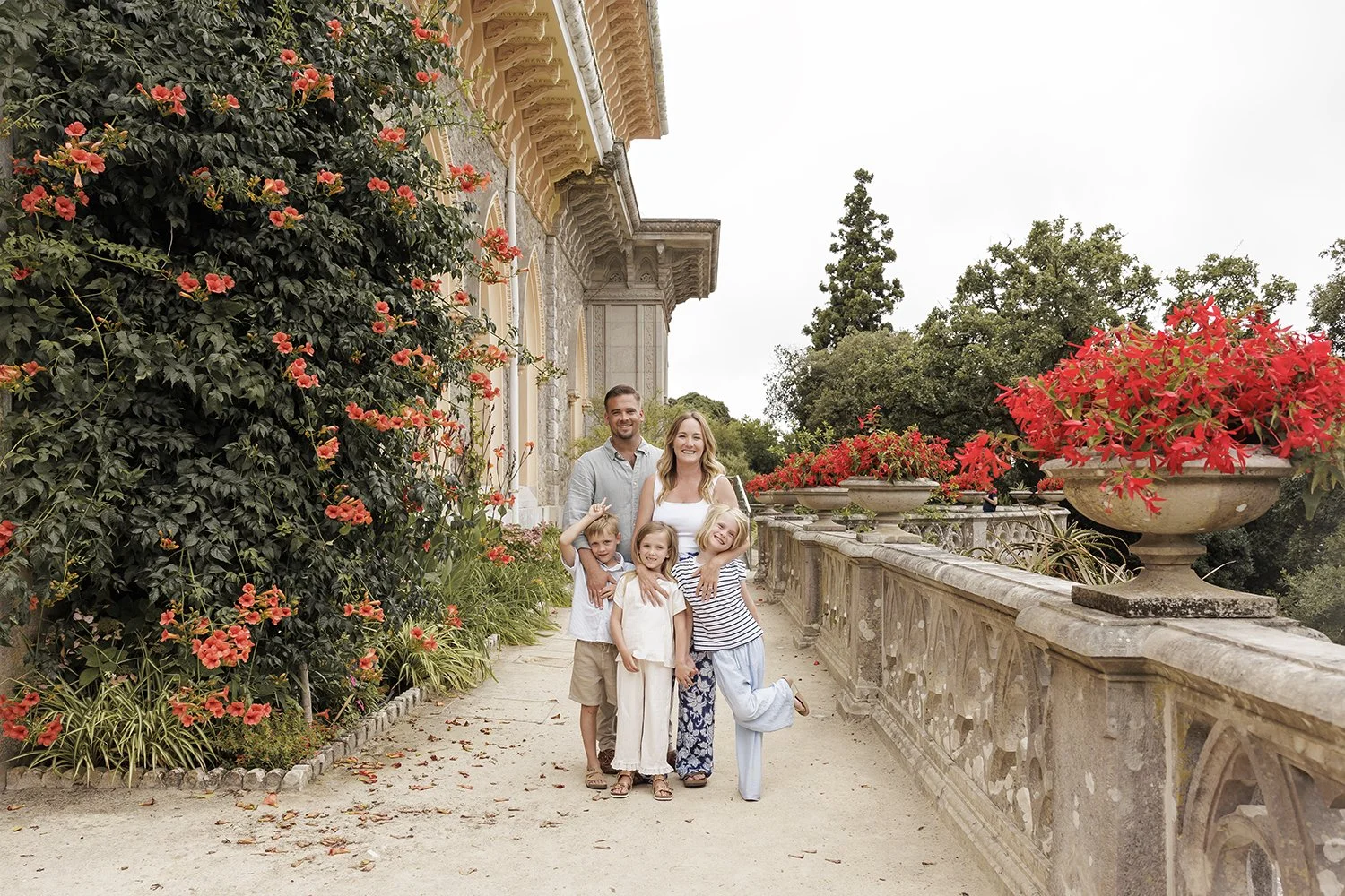 sintra-family-photoshoot-photographer-monserrate-palace-terra-fotografia-flytographer-20.jpg