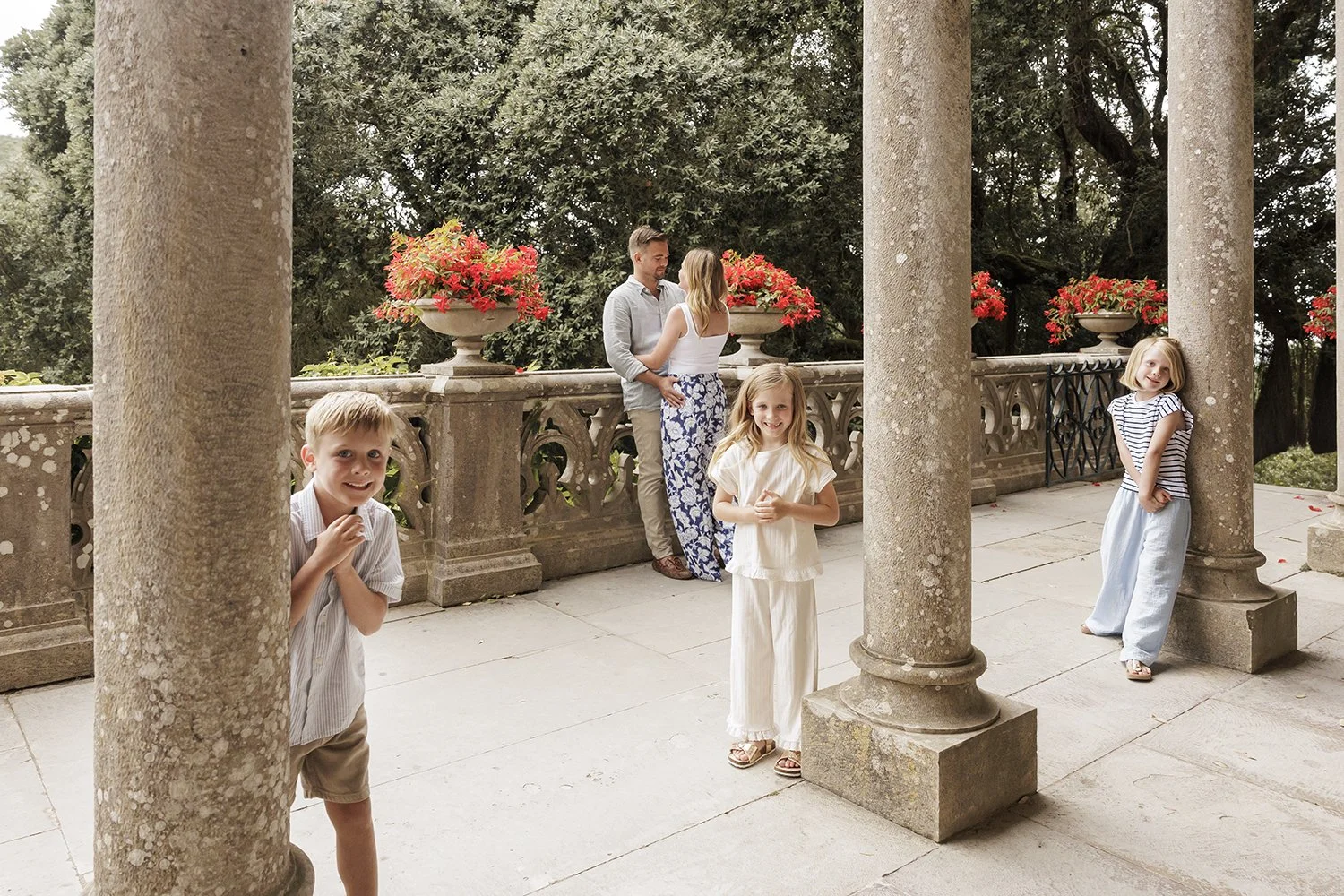 sintra-family-photoshoot-photographer-monserrate-palace-terra-fotografia-flytographer-42.jpg
