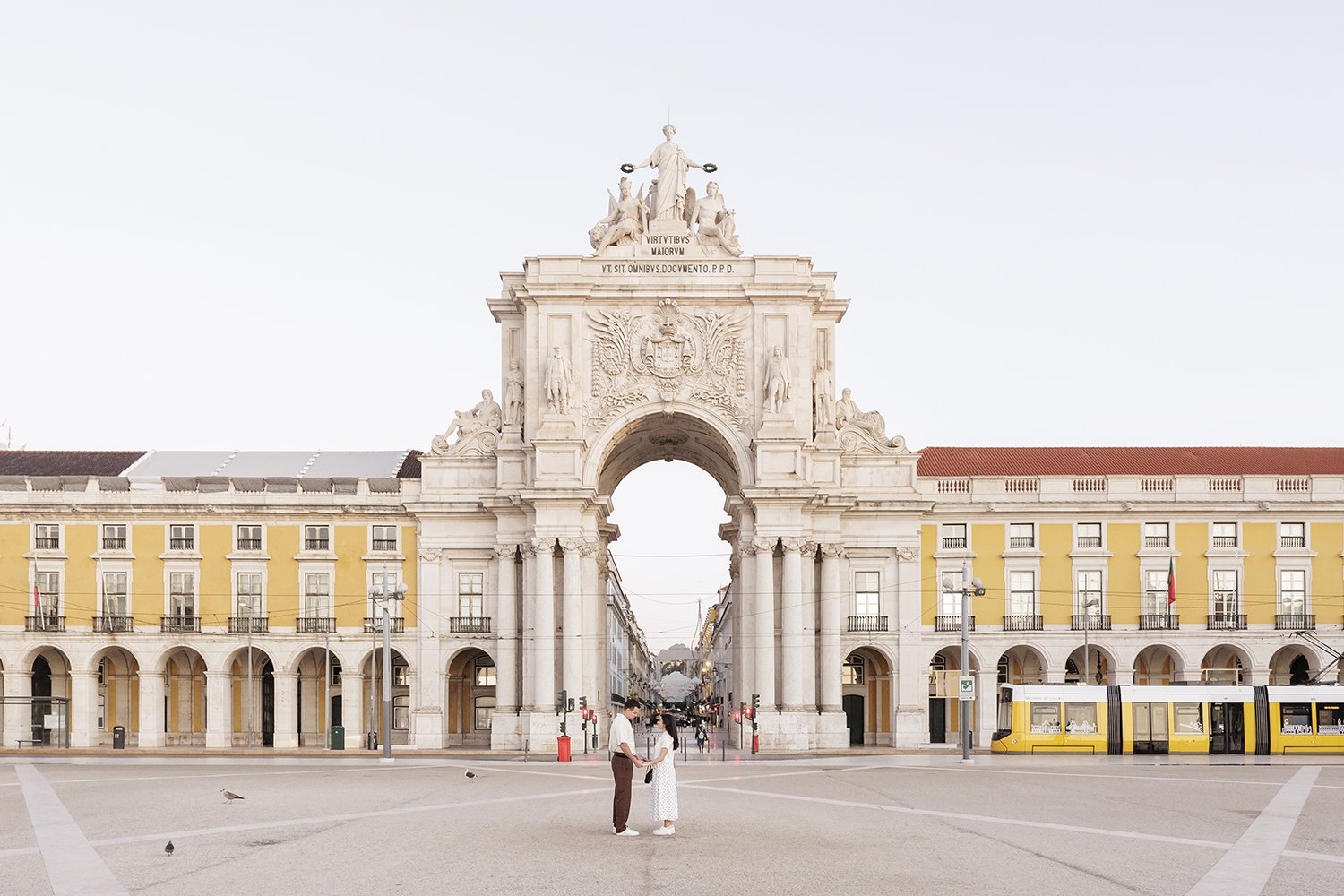 comercio-square-surprise-proposal-ana-lucia-da-cruz-terra-fotografia-002.jpg