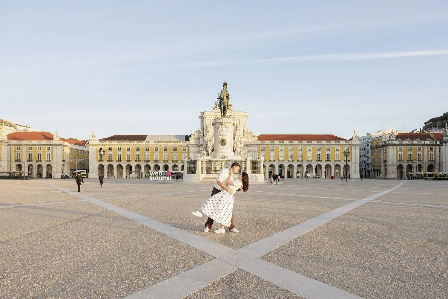 comercio-square-surprise-proposal-ana-lucia-da-cruz-terra-fotografia-032.jpg