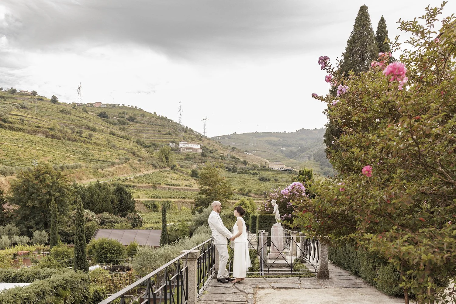 six-senses-douro-valley-elopement-photographer-ana-lucia-da-cruz-terra-fotografia-elope-in-portugal-140.jpg