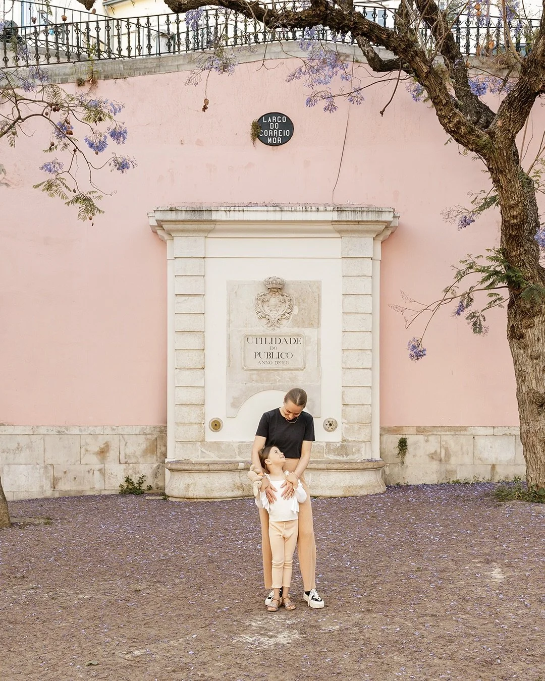 🇵🇹 Sabem de que &eacute; n&atilde;o se podem esquecer, jamais!, se est&atilde;o a planear uma viagem m&atilde;e e filha?
De criar mem&oacute;rias! Seja com o telem&oacute;vel, com uma m&aacute;quina descart&aacute;vel ou com a minha ajuda, n&atilde