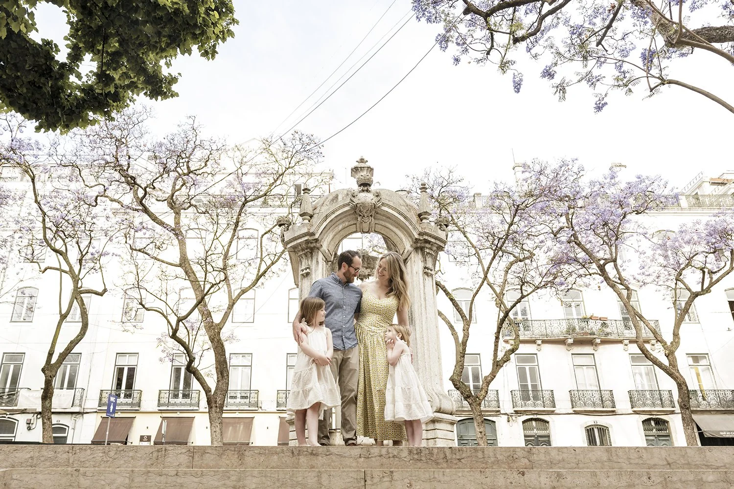 lisbon-family-photographer-largo-carmo-bairro-alto-ana-lucia-da-cruz-terra-fotografia-flytographer-79.jpg