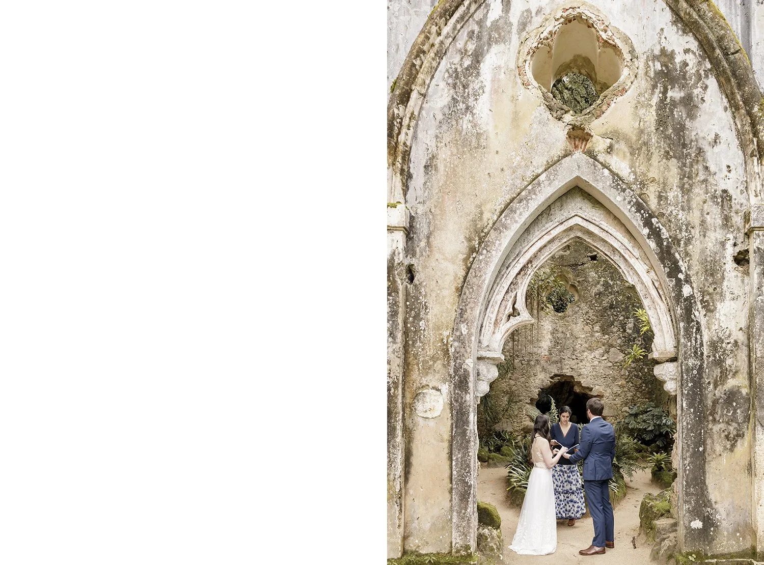 chapel-ruins-monserrate-palace-sintra-elopement-photographer-ana-lucia-da-cruz-sintra-41.jpg