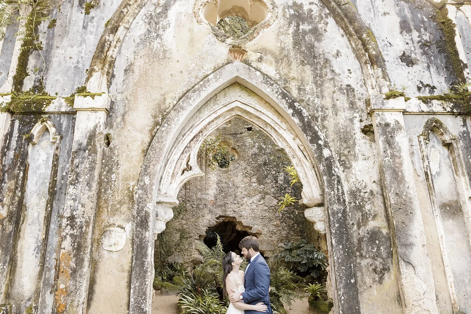 chapel-ruins-monserrate-palace-sintra-elopement-photographer-ana-lucia-da-cruz-sintra-61.jpg
