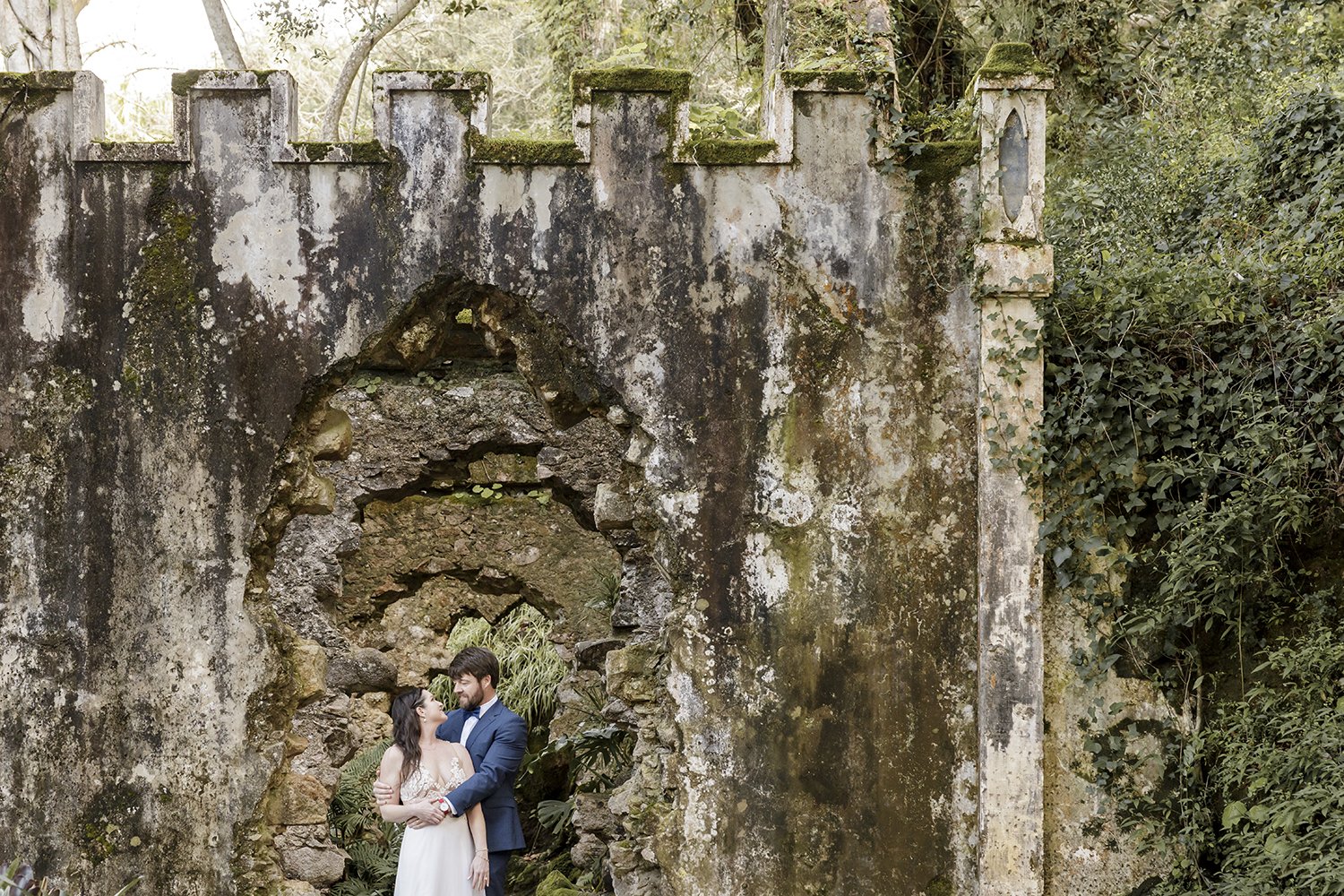 chapel-ruins-monserrate-palace-sintra-elopement-photographer-ana-lucia-da-cruz-sintra-78.jpg