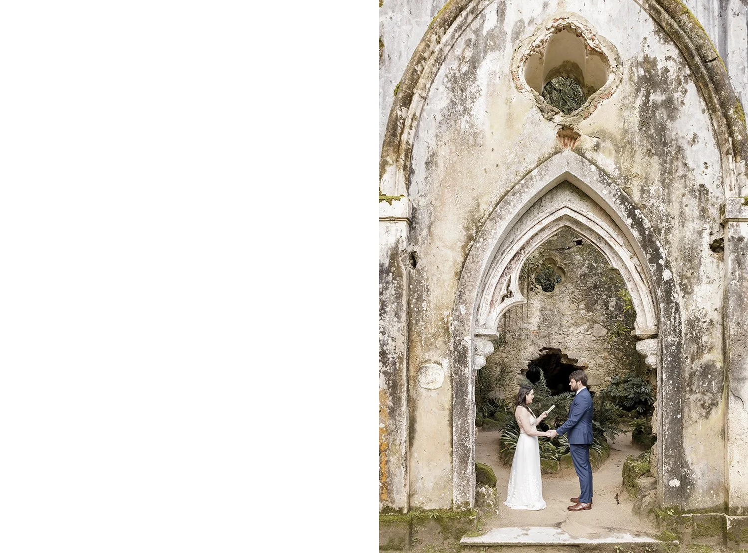 chapel-ruins-monserrate-palace-sintra-elopement-photographer-ana-lucia-da-cruz-sintra-34.jpg