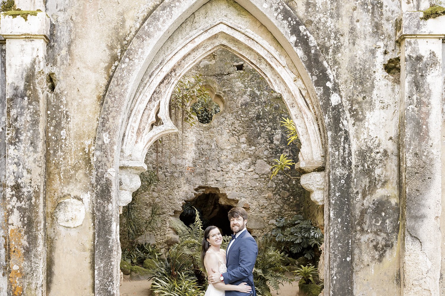 chapel-ruins-monserrate-palace-sintra-elopement-photographer-ana-lucia-da-cruz-sintra-62.jpg