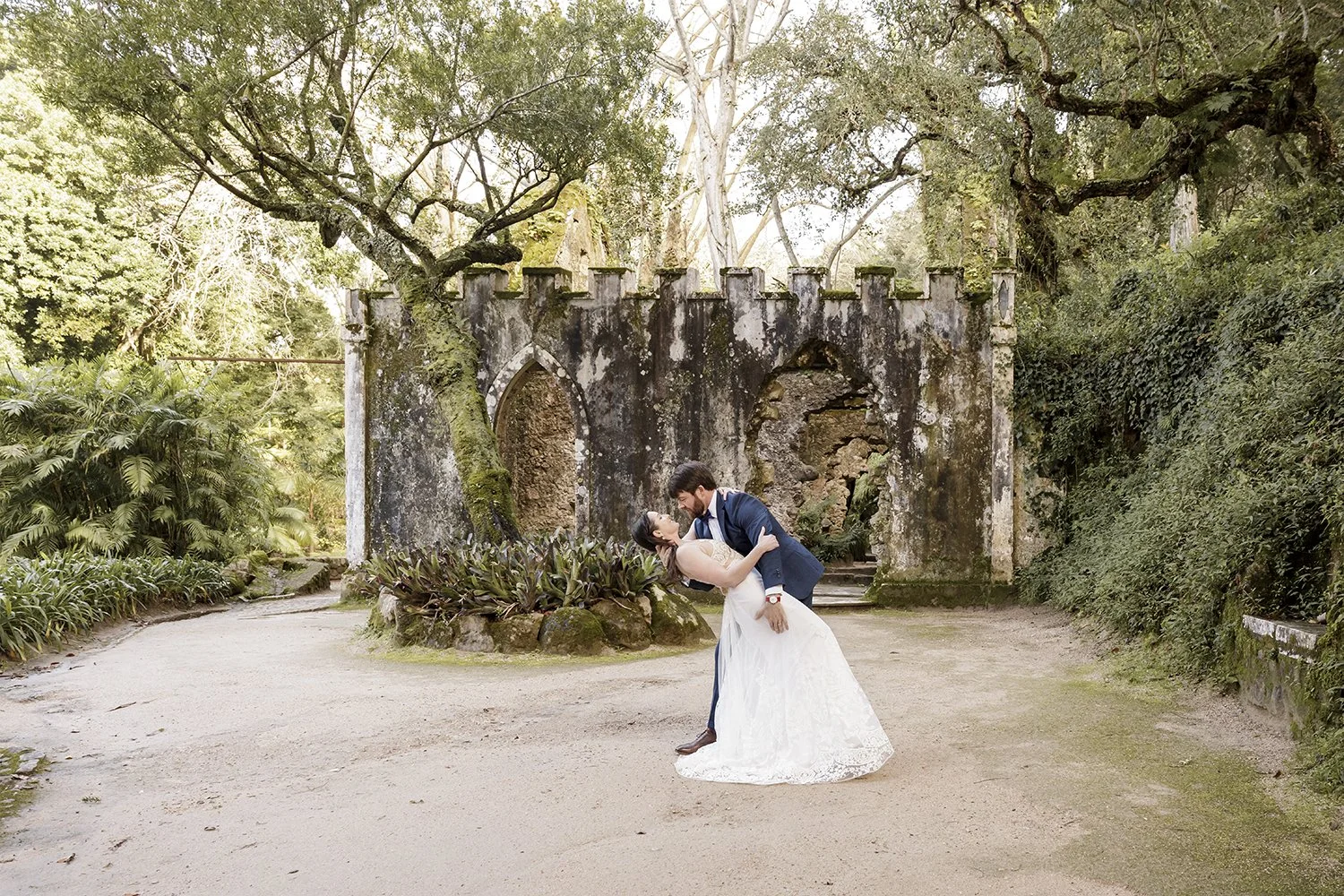 chapel-ruins-monserrate-palace-sintra-elopement-photographer-ana-lucia-da-cruz-sintra-82.jpg