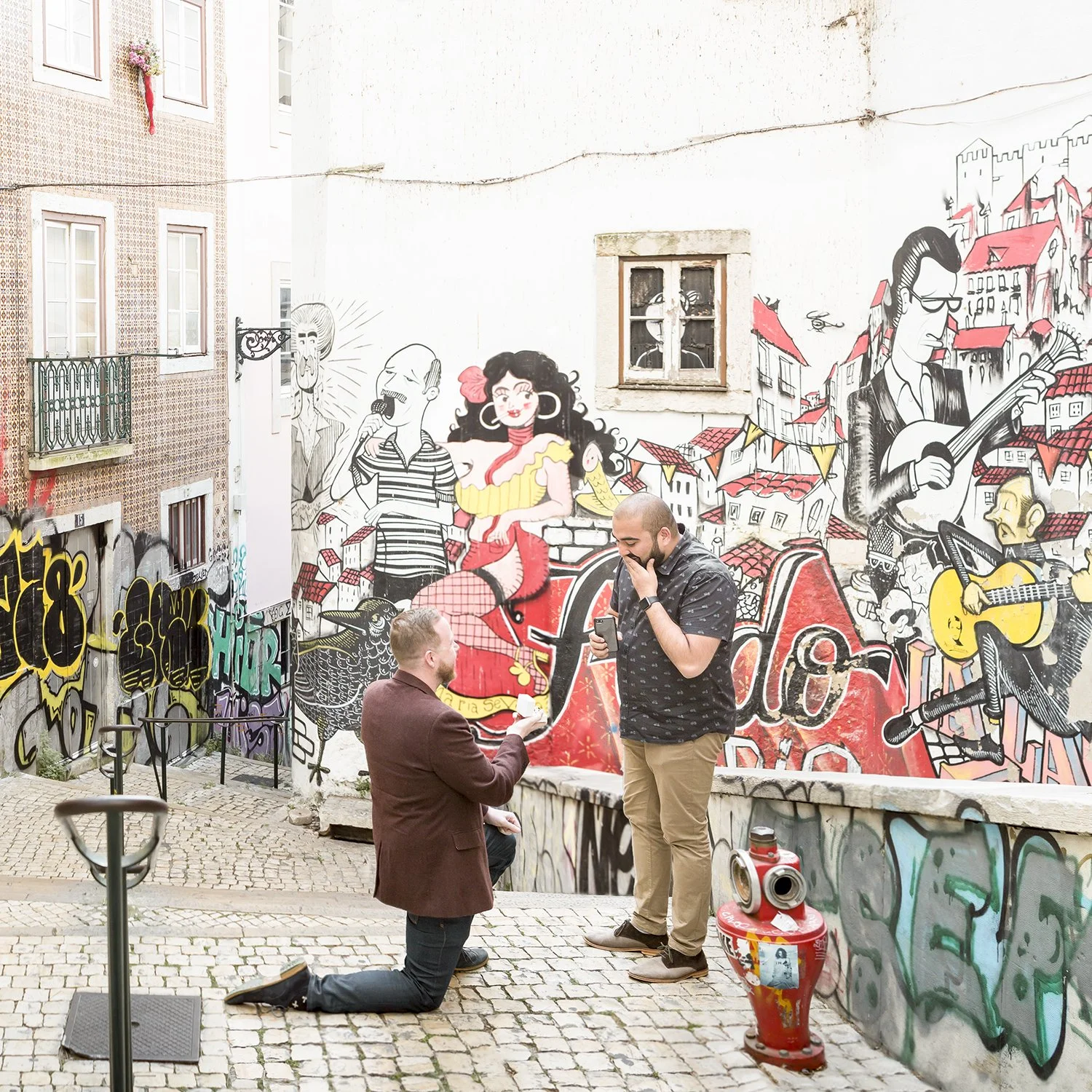 LISBON SURPRISE PROPOSAL AT THE FADO MURAL IN ALFAMA