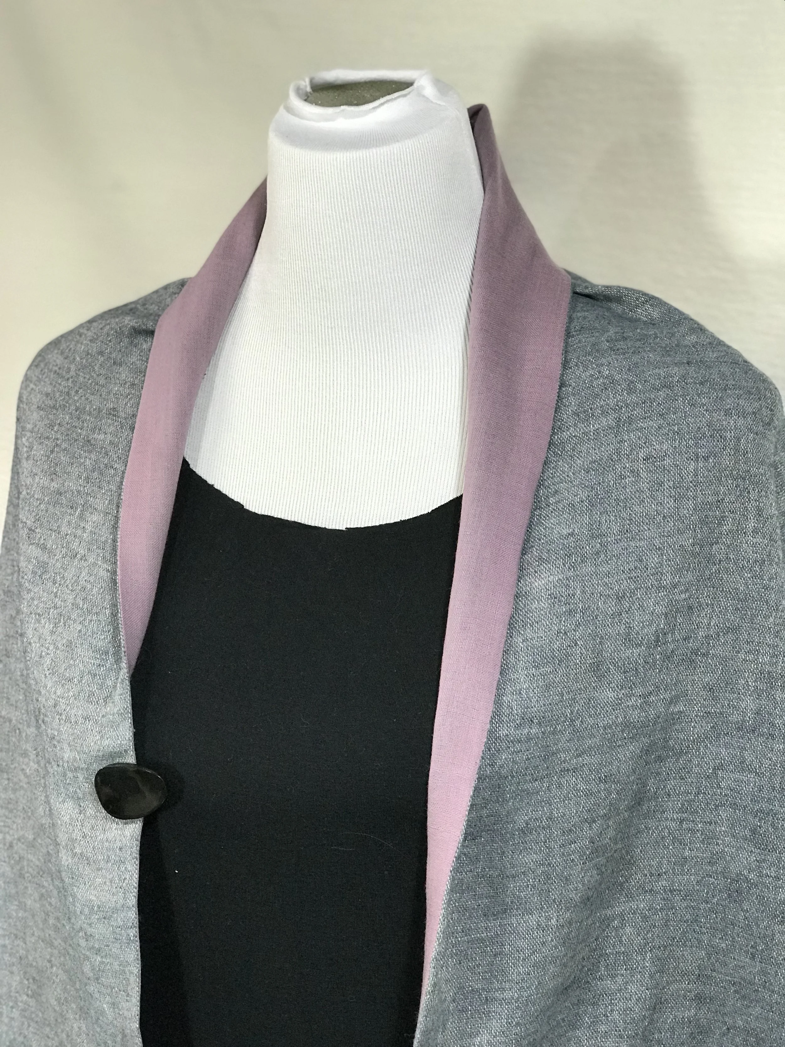 button shawl mini.jpg