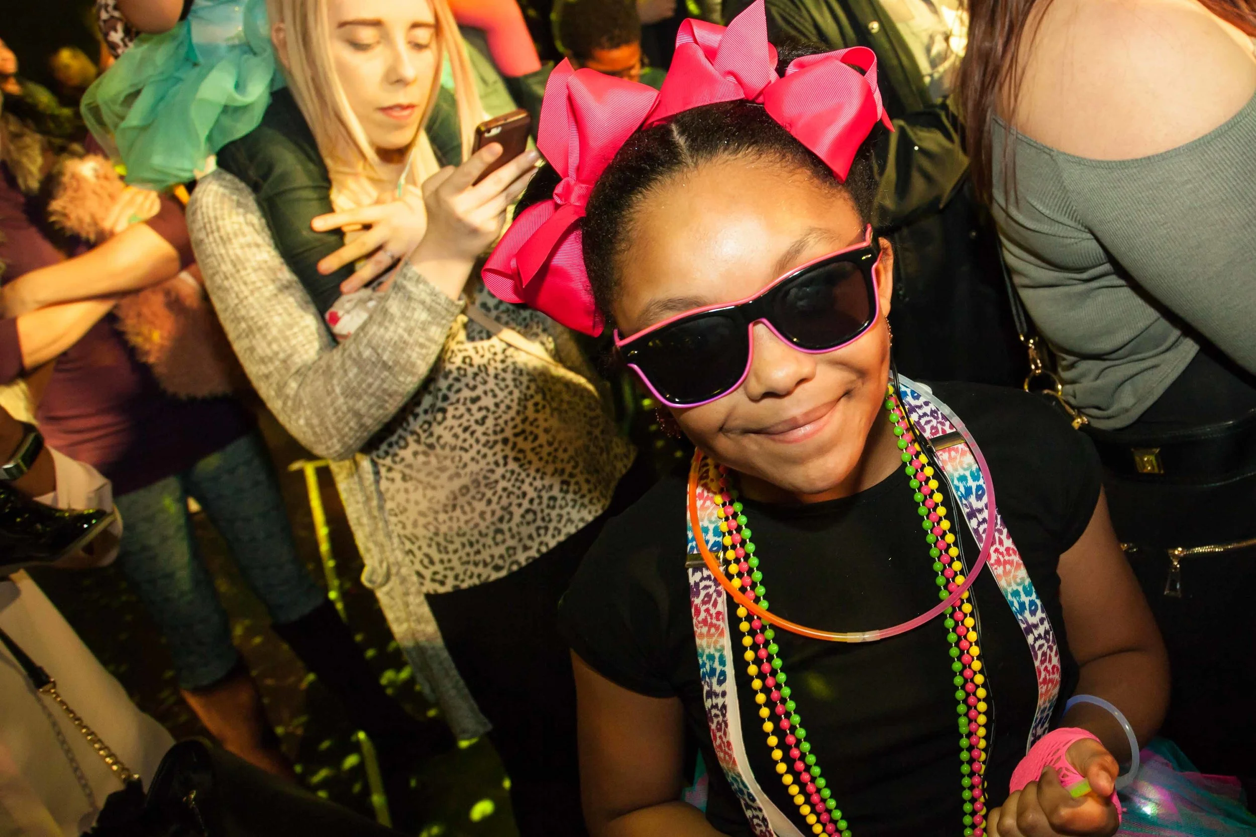 HAPPY+KIDS+RAVE-A-ROO.jpg