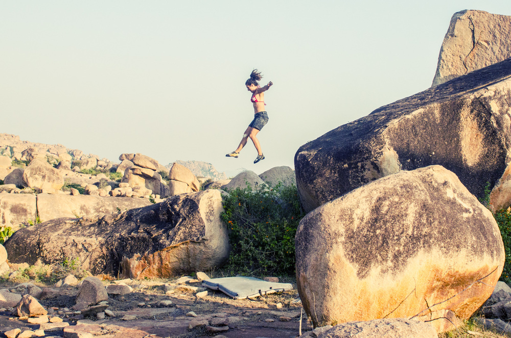 Hampi-India-bouldering-rockclimbing-AmyRolloPhoto--22.jpg