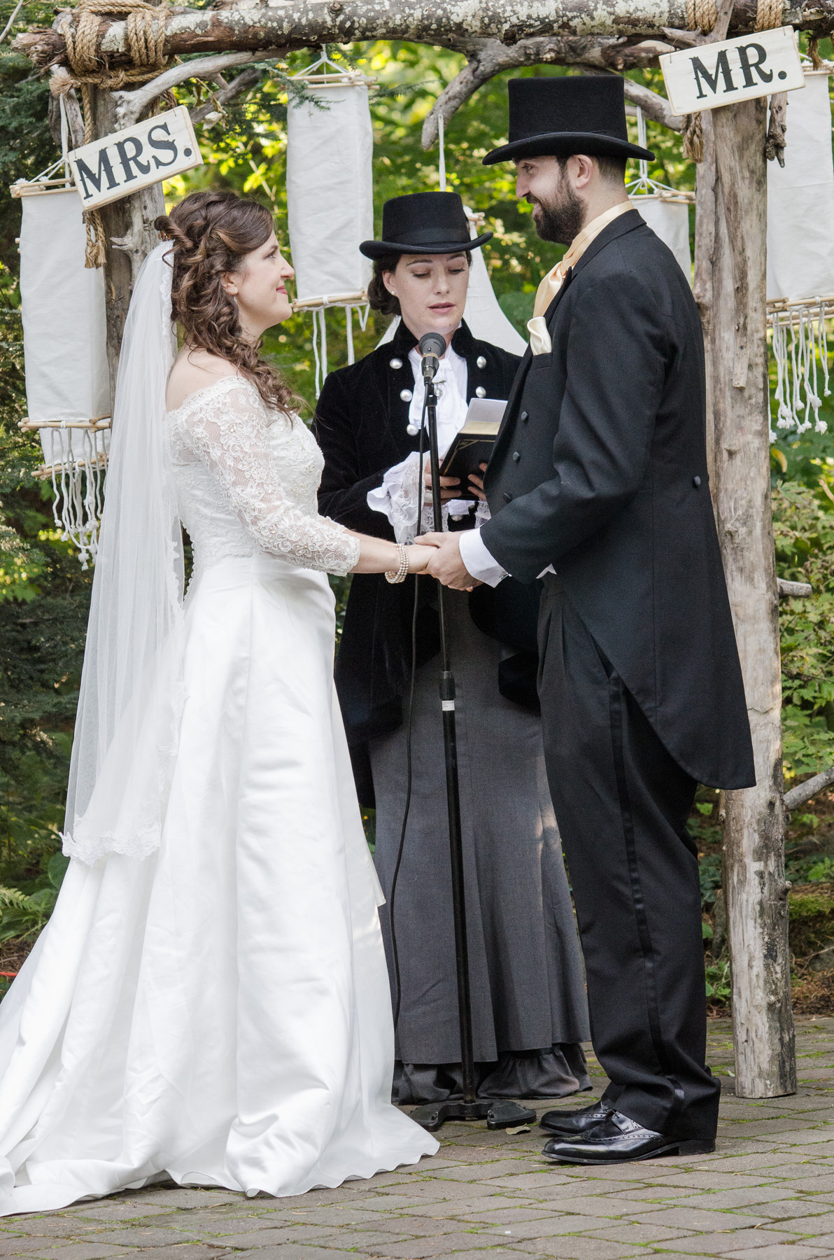 PKWedding-Edgefield-Portland-AmyRolloPhoto-PhotogSelect-55.jpg