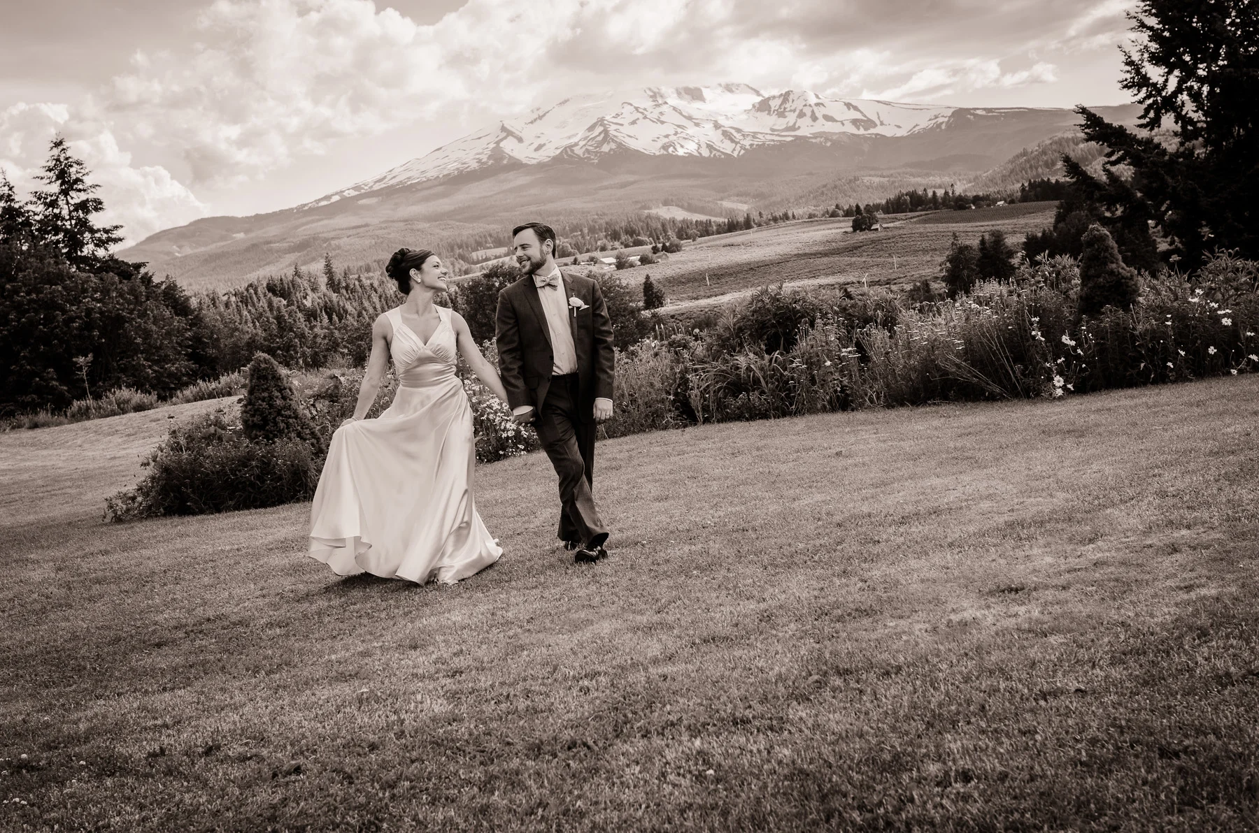 VA-wedding-AmyRollo-5109-Edit.jpg