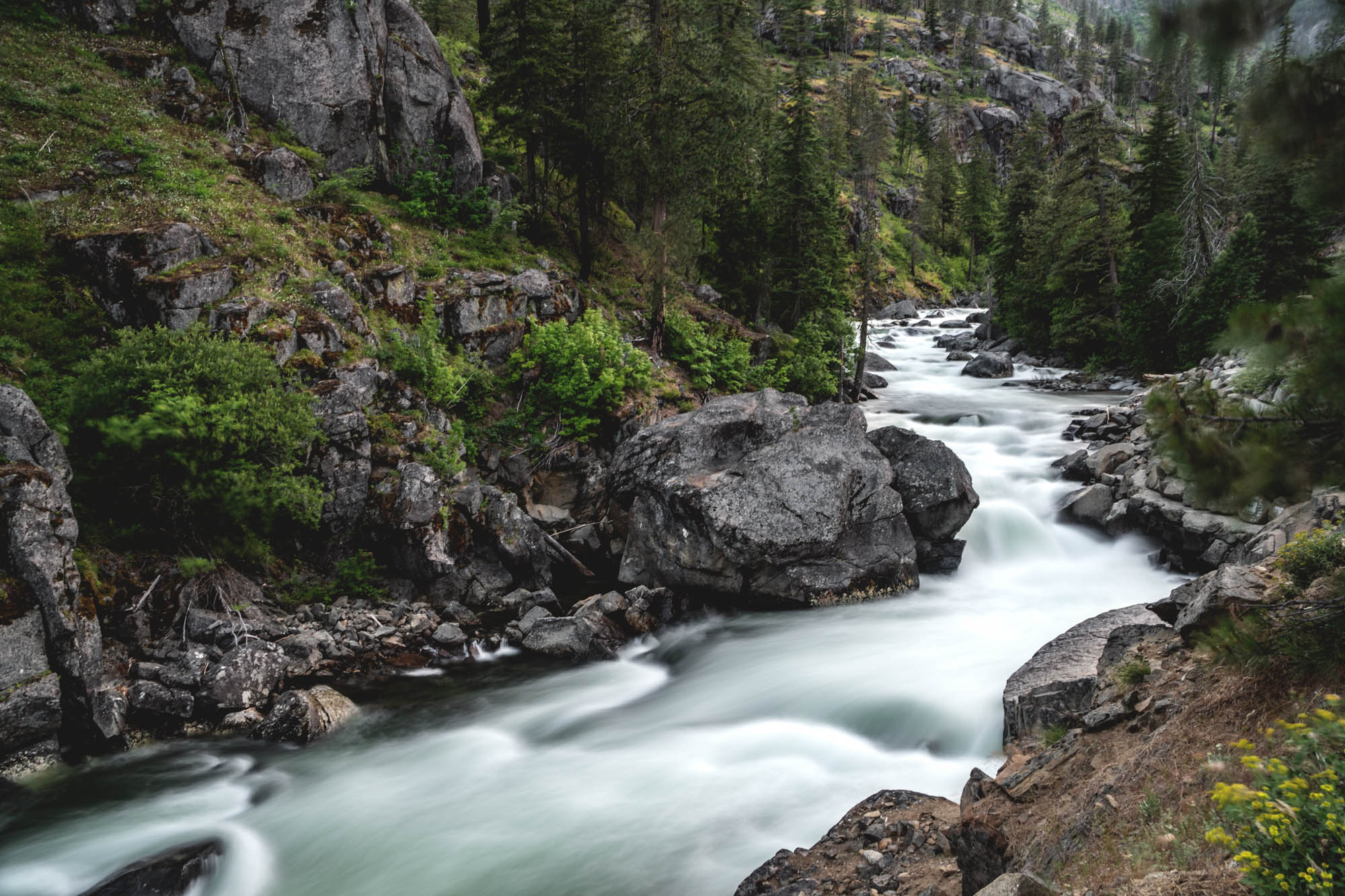 IcicleRiver-Leavenworth-Washington-AmyRolloPhoto-02290-Edit.jpg