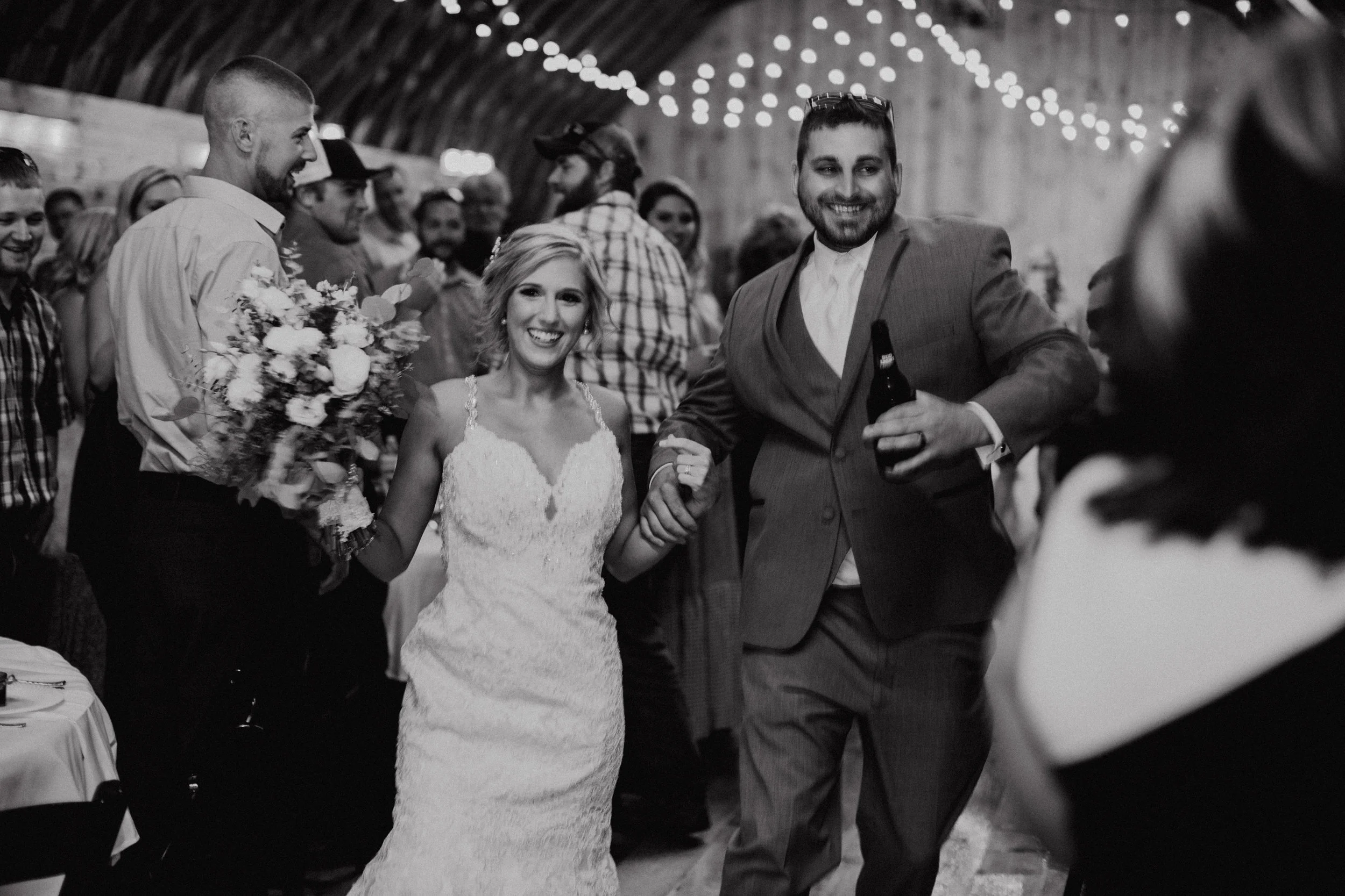 Aaron&Megan-6811.jpg