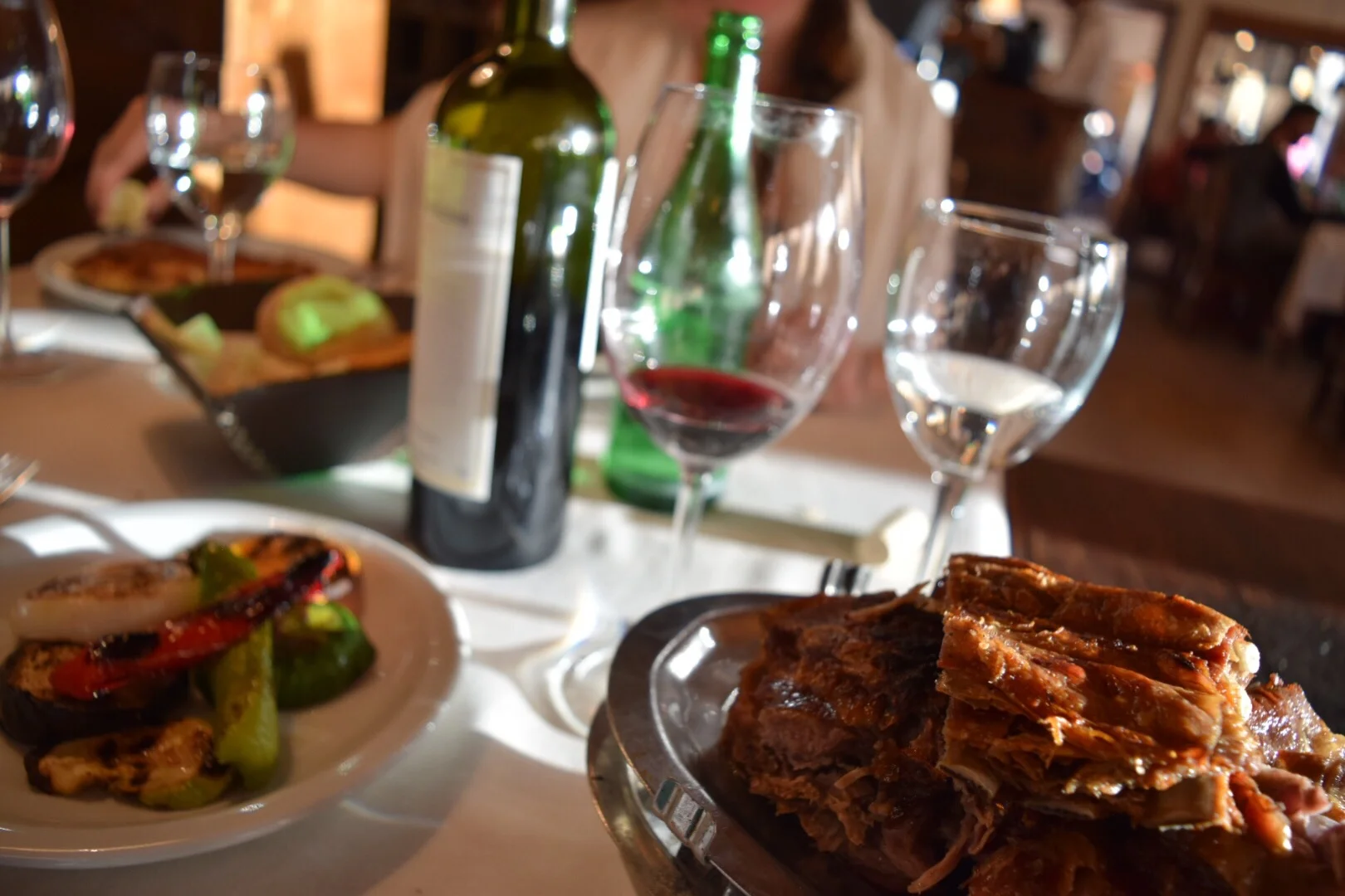 Cordero (lamb) y verduras (veggies) en "La Tablita" en El Calafate