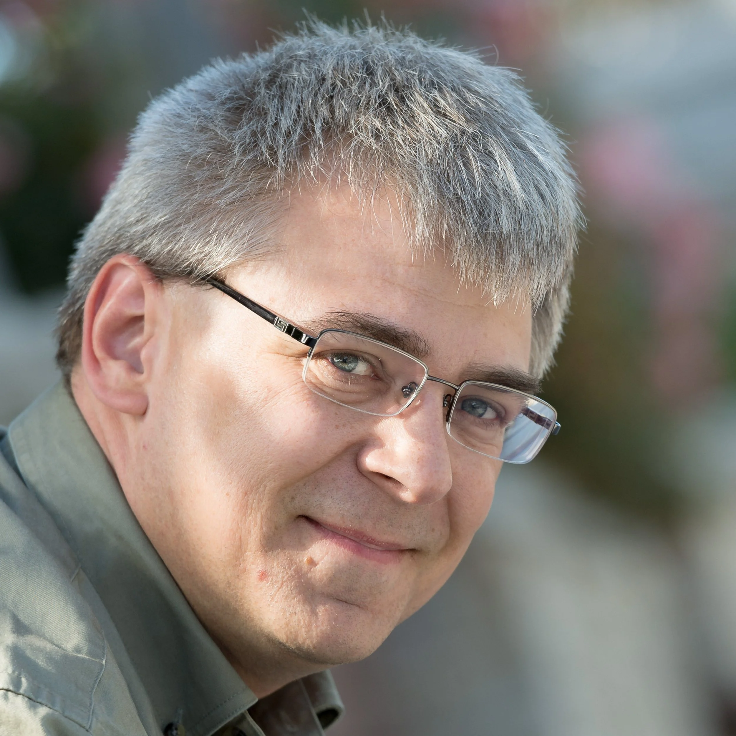 Stephen McNeil, winner of the 2019 CIC Award for Chemistry Education