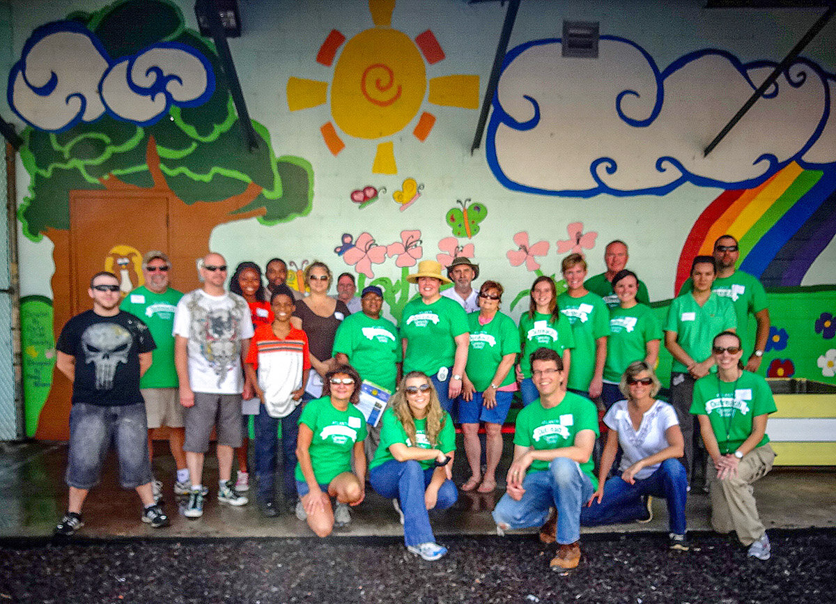 09-07-13 Cassidy Turley volunteer Atl Women & Childrens Day Shelter team best.jpeg