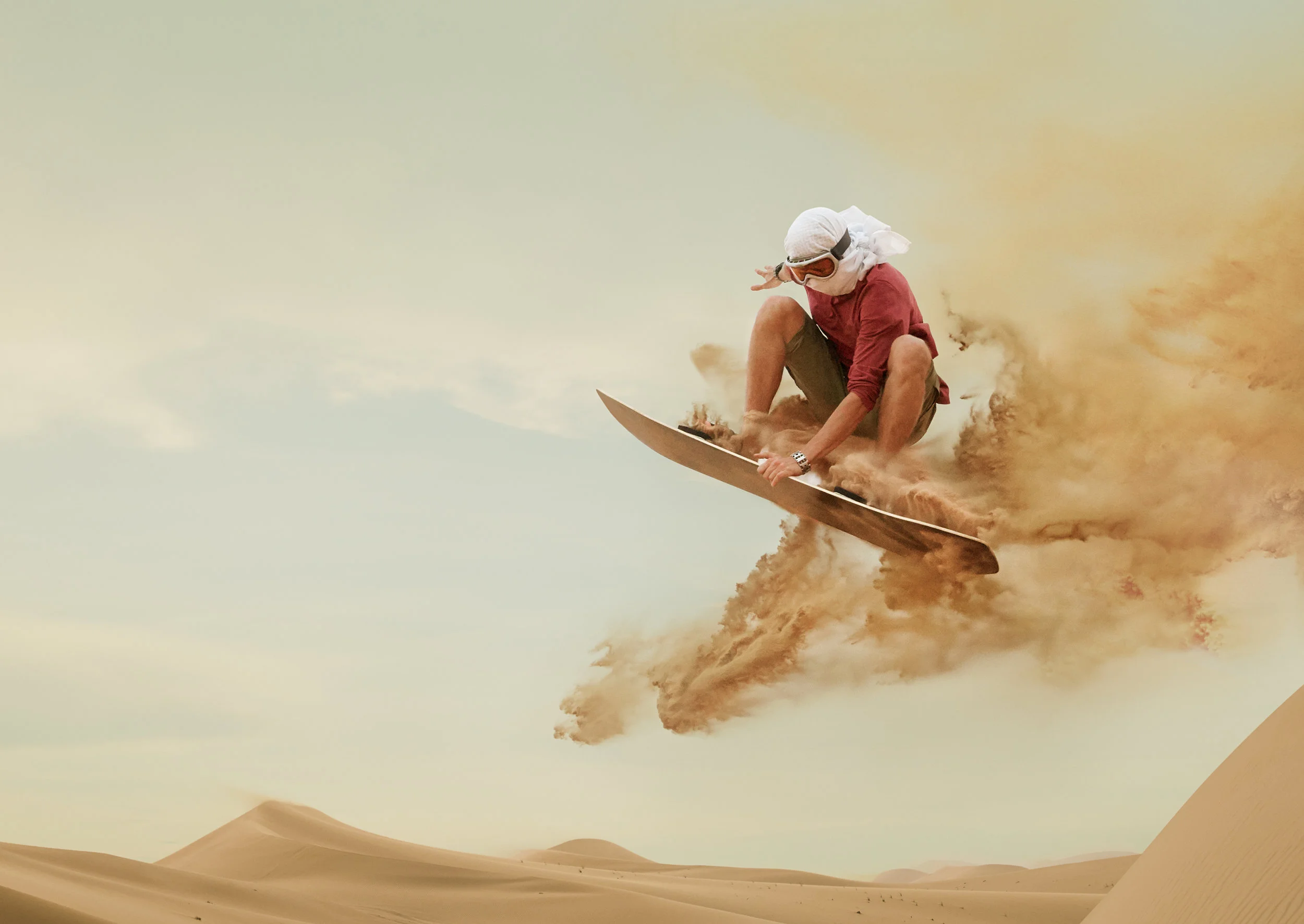 AbuDhabi_Day3_Sandboarding_0015_FinalTightCropped.jpg