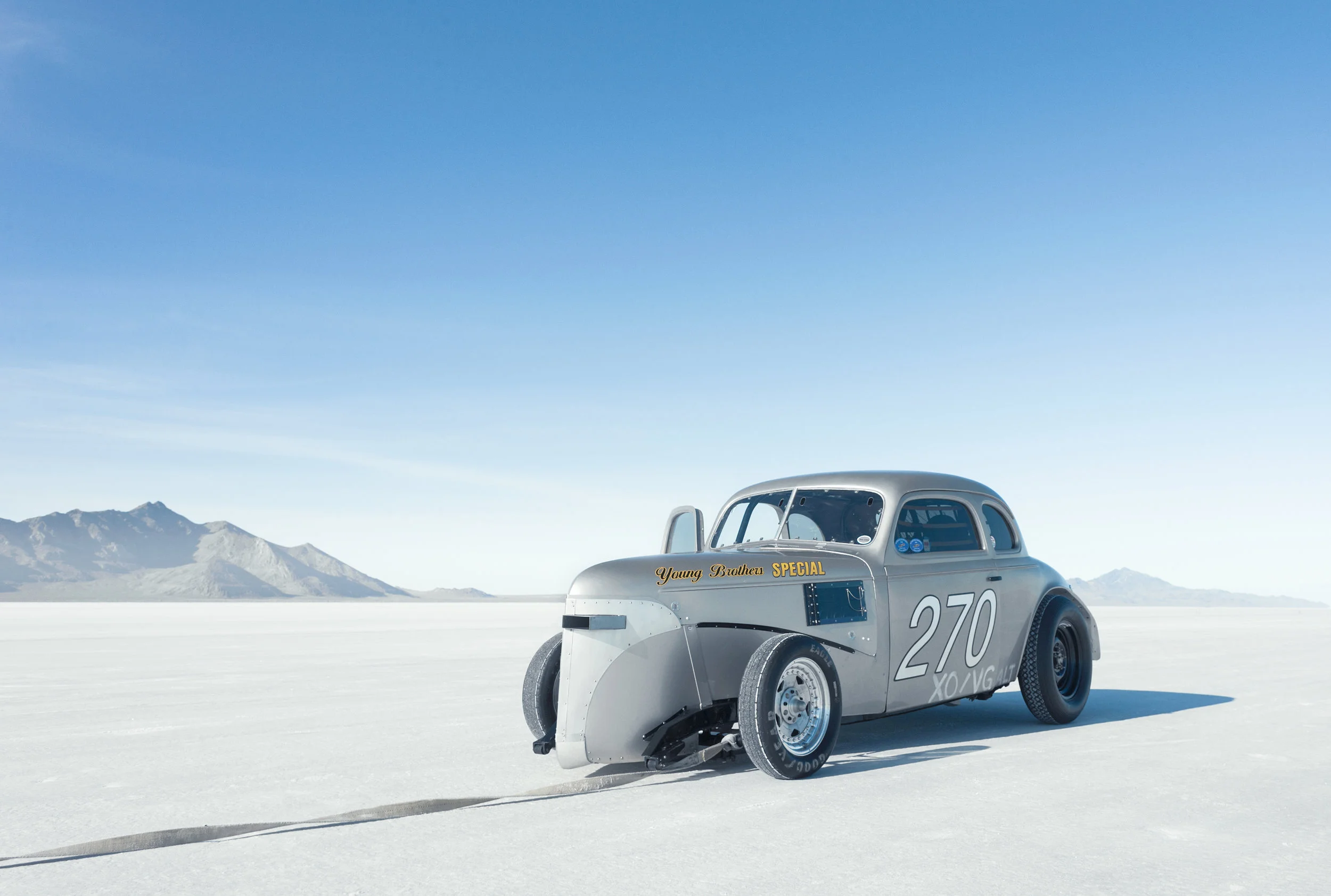 Car270_1.jpg
