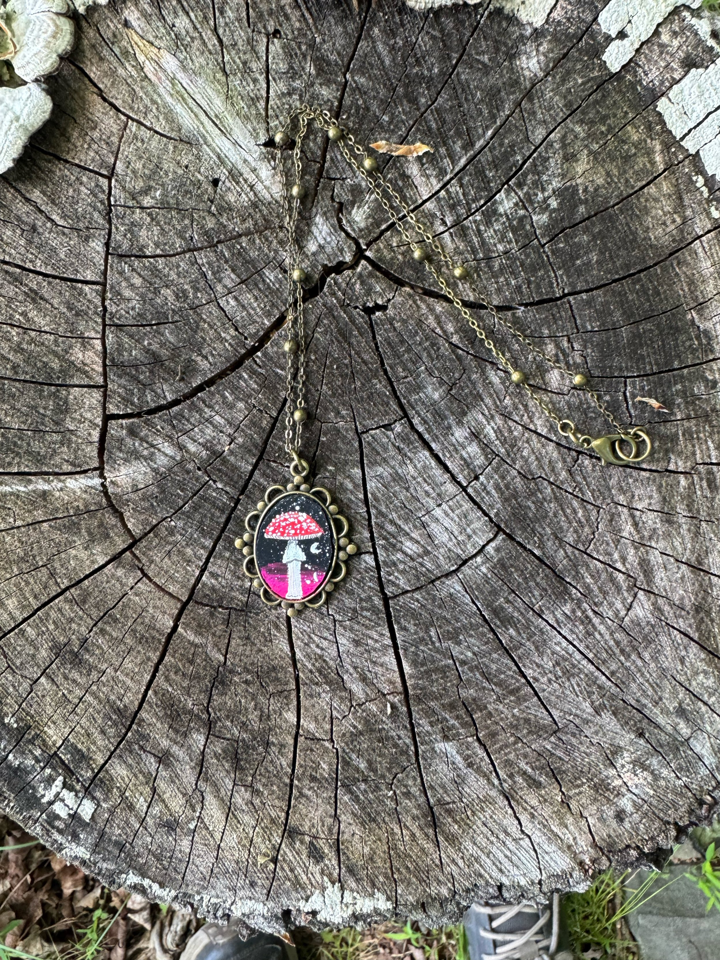 mushroom-necklace-3.jpg
